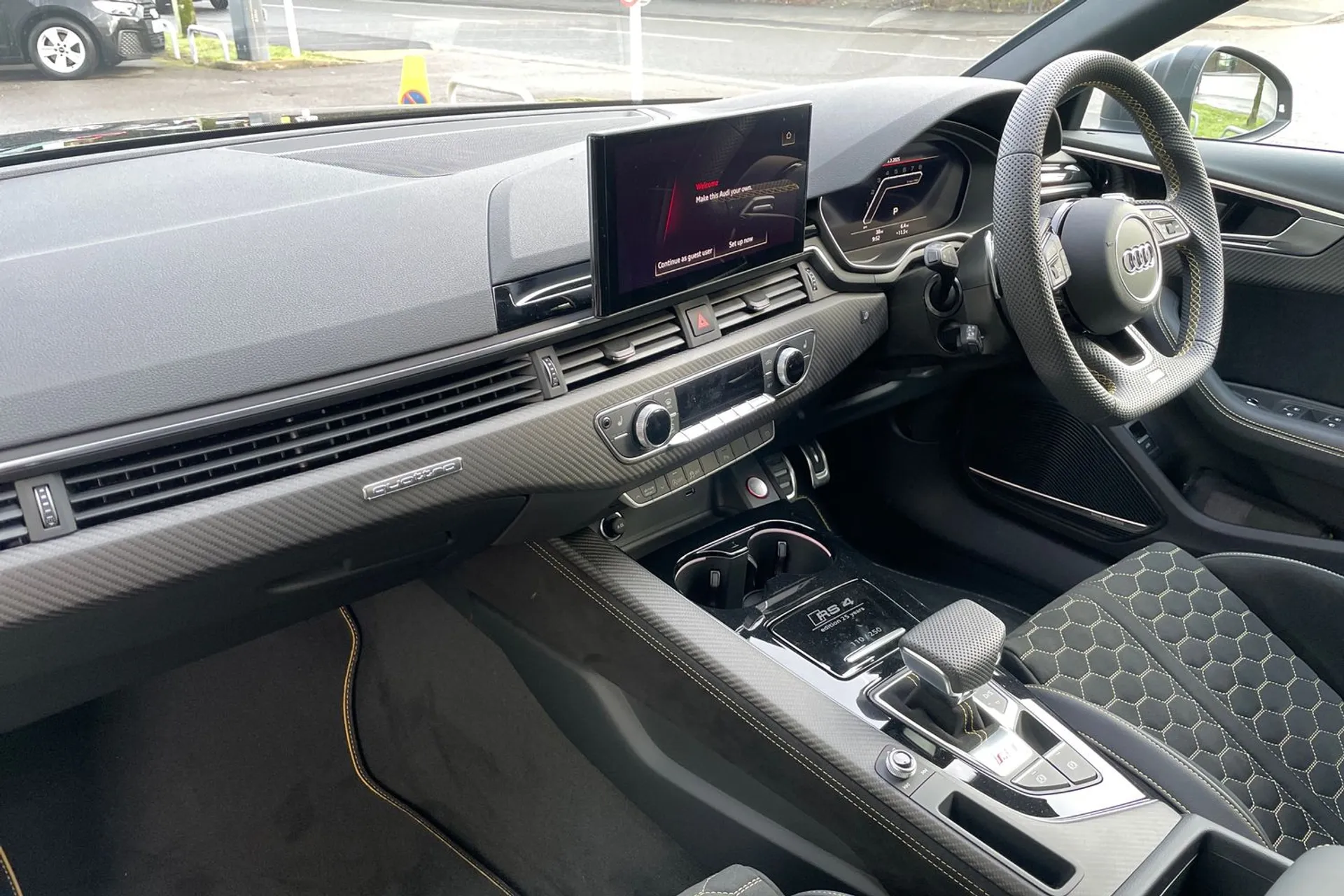 Audi RS4 Avant thumbnail image number 25