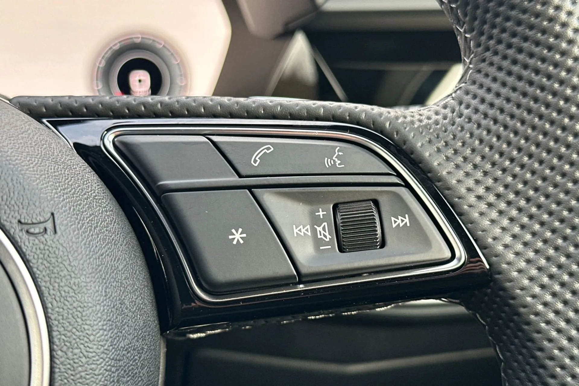Audi A3 thumbnail image number 18