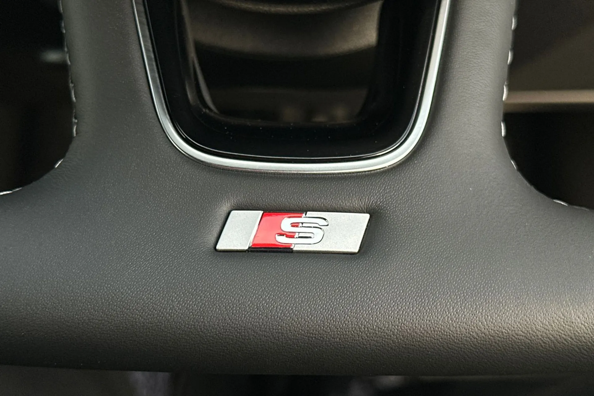Audi A3 thumbnail image number 44