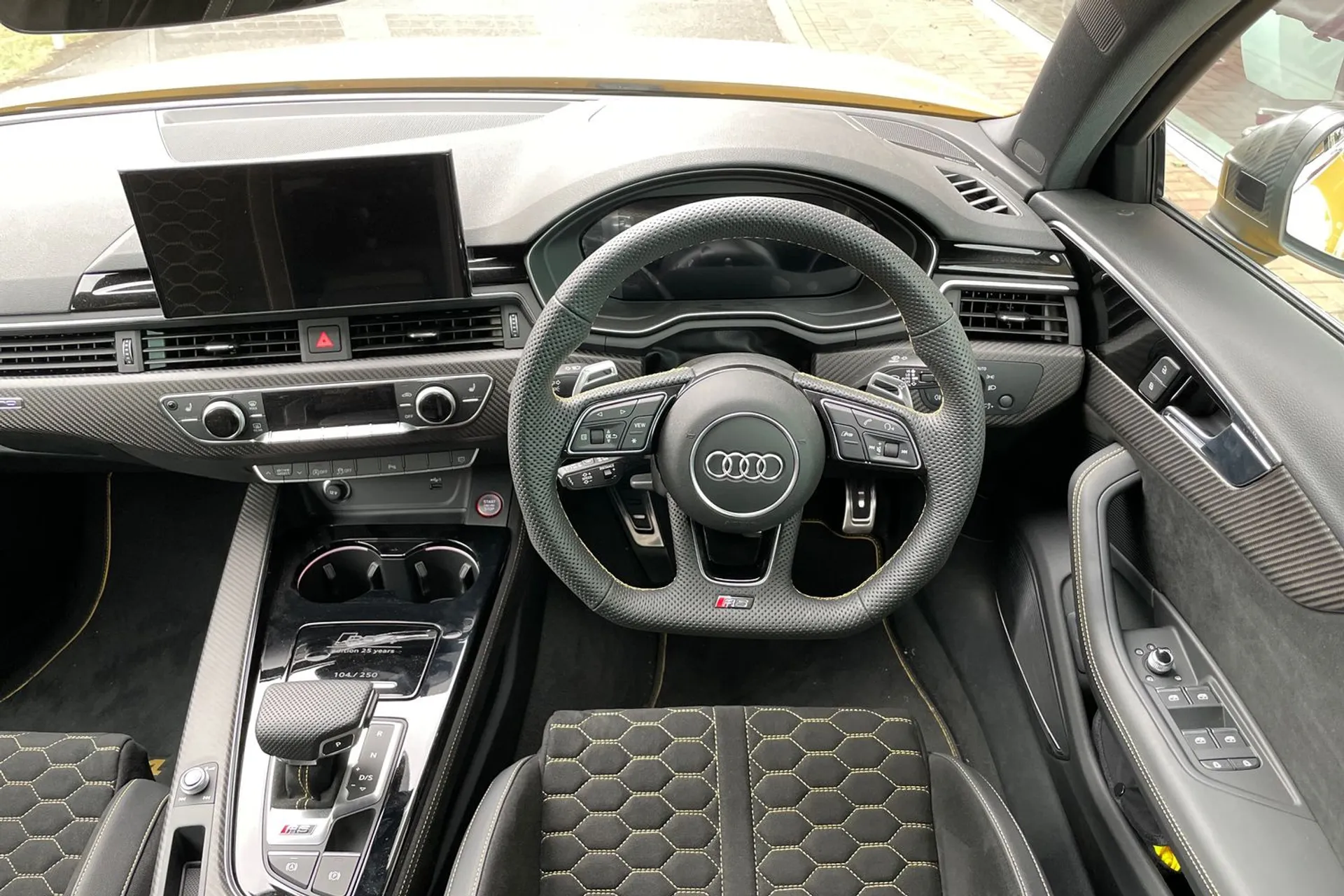 Audi RS4 Avant thumbnail image number 30