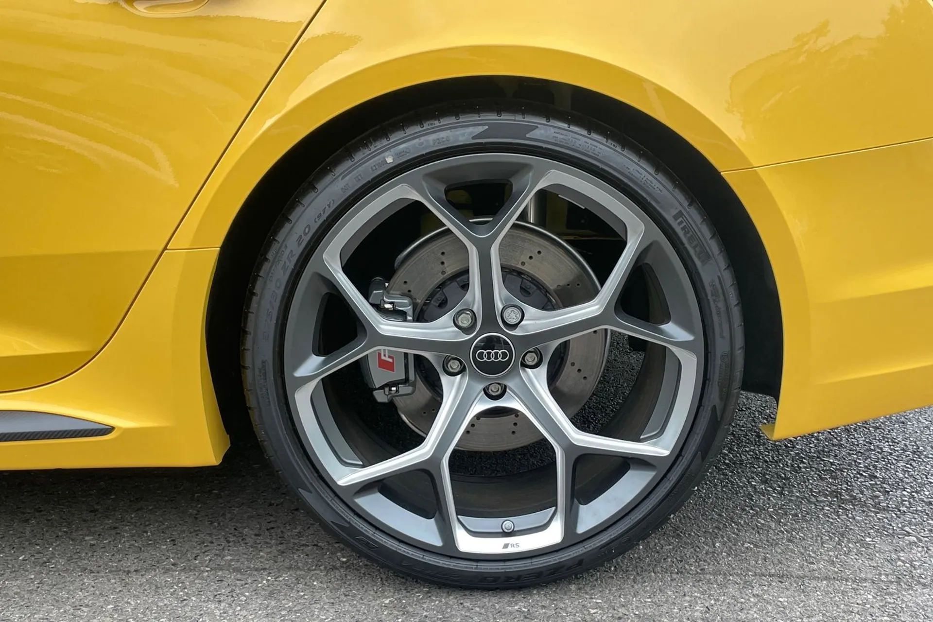 Audi RS4 Avant thumbnail image number 11