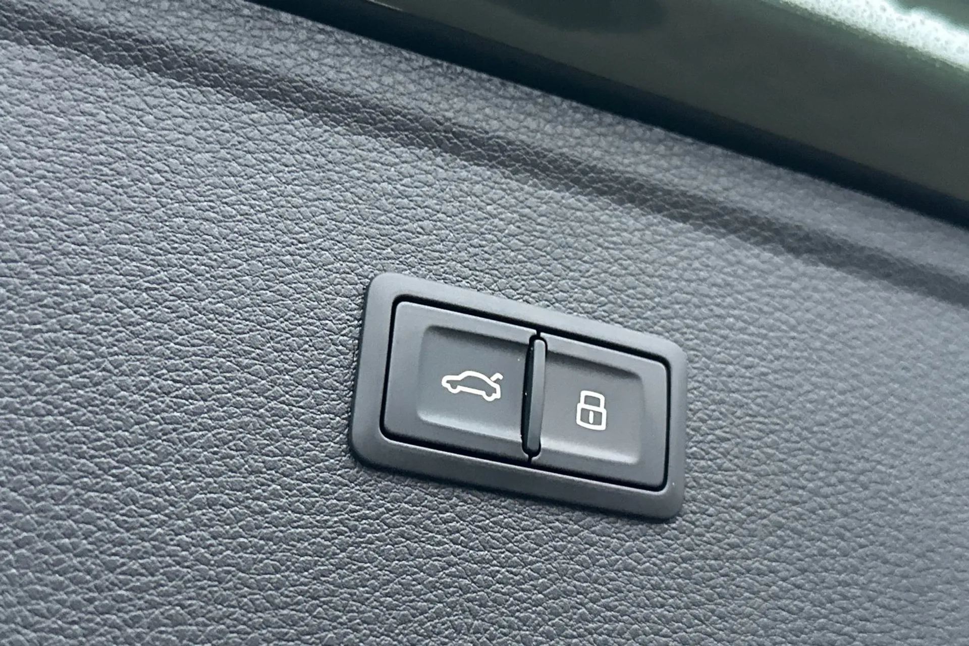 Audi Q5 thumbnail image number 25