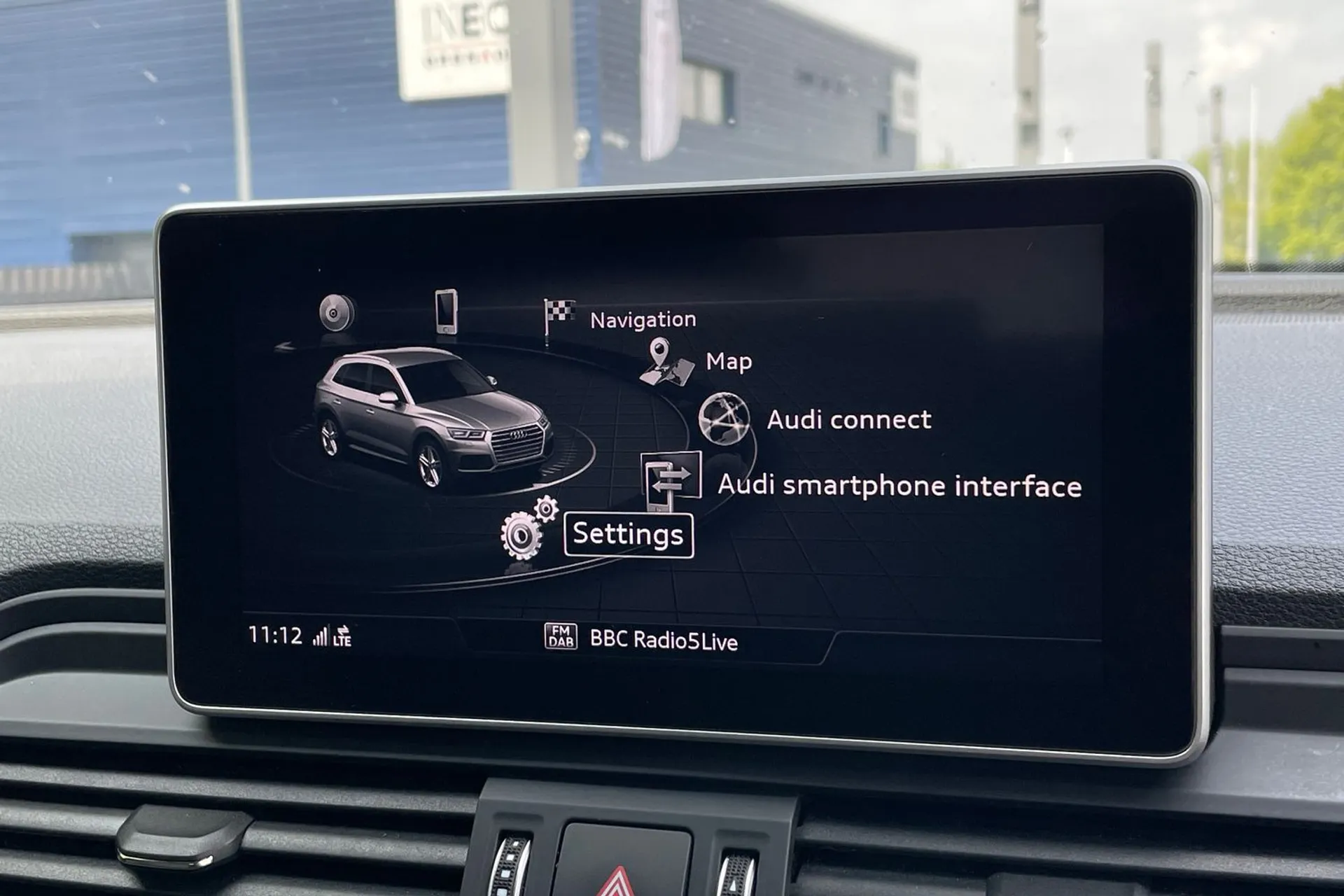 Audi Q5 thumbnail image number 35