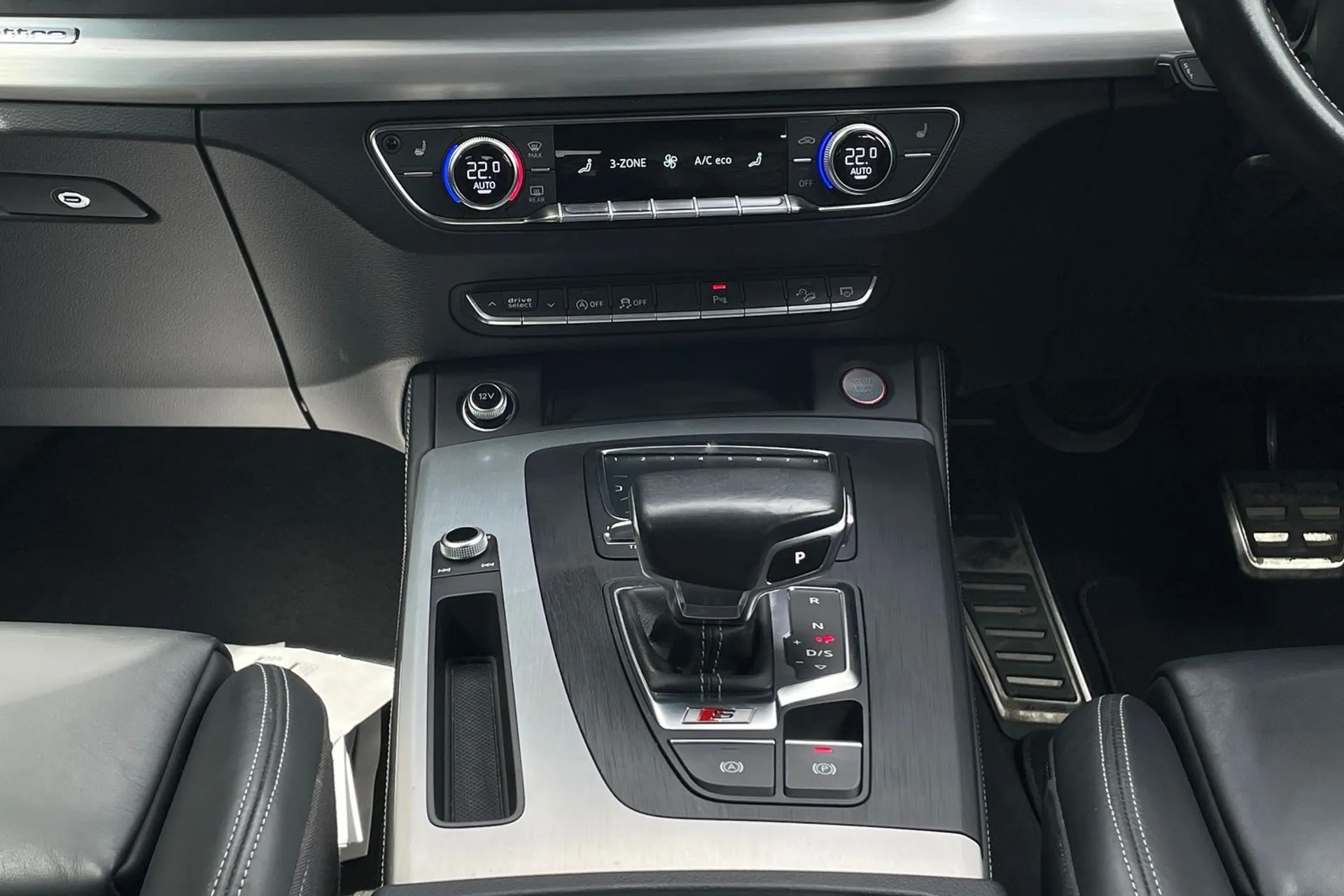 Audi Q5 thumbnail image number 39