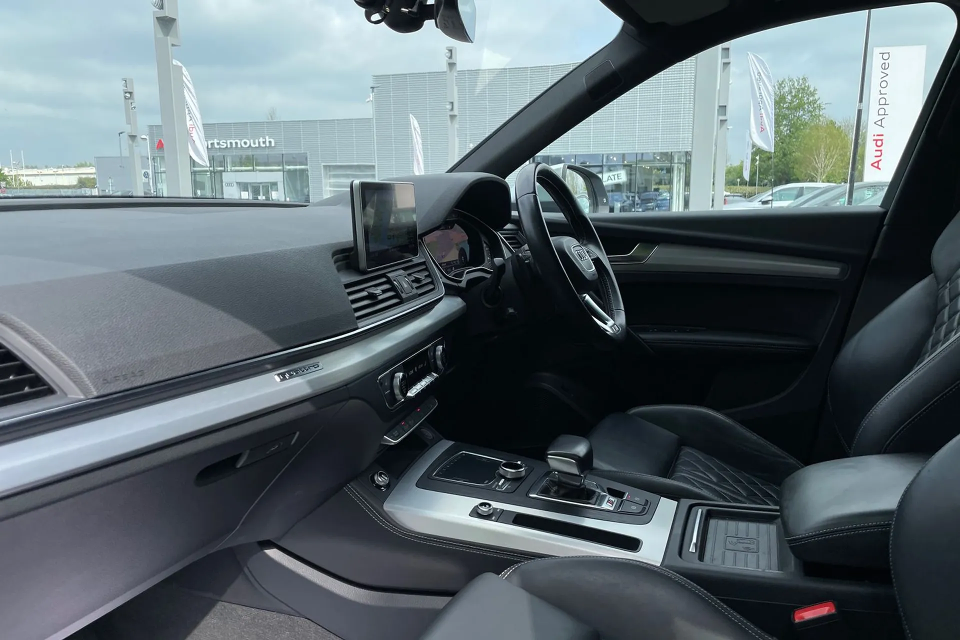 Audi Q5 thumbnail image number 26