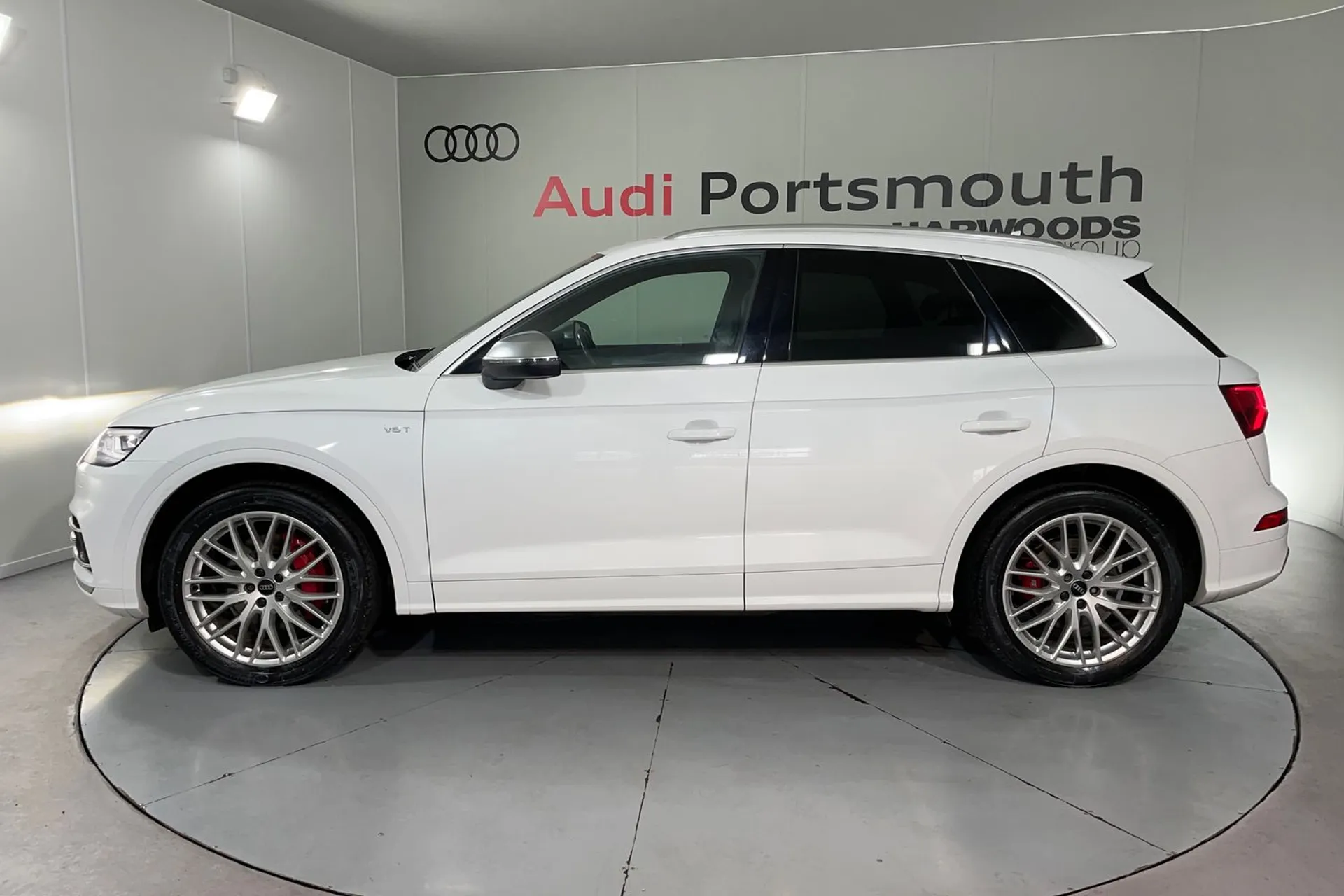 Audi Q5 thumbnail image number 9