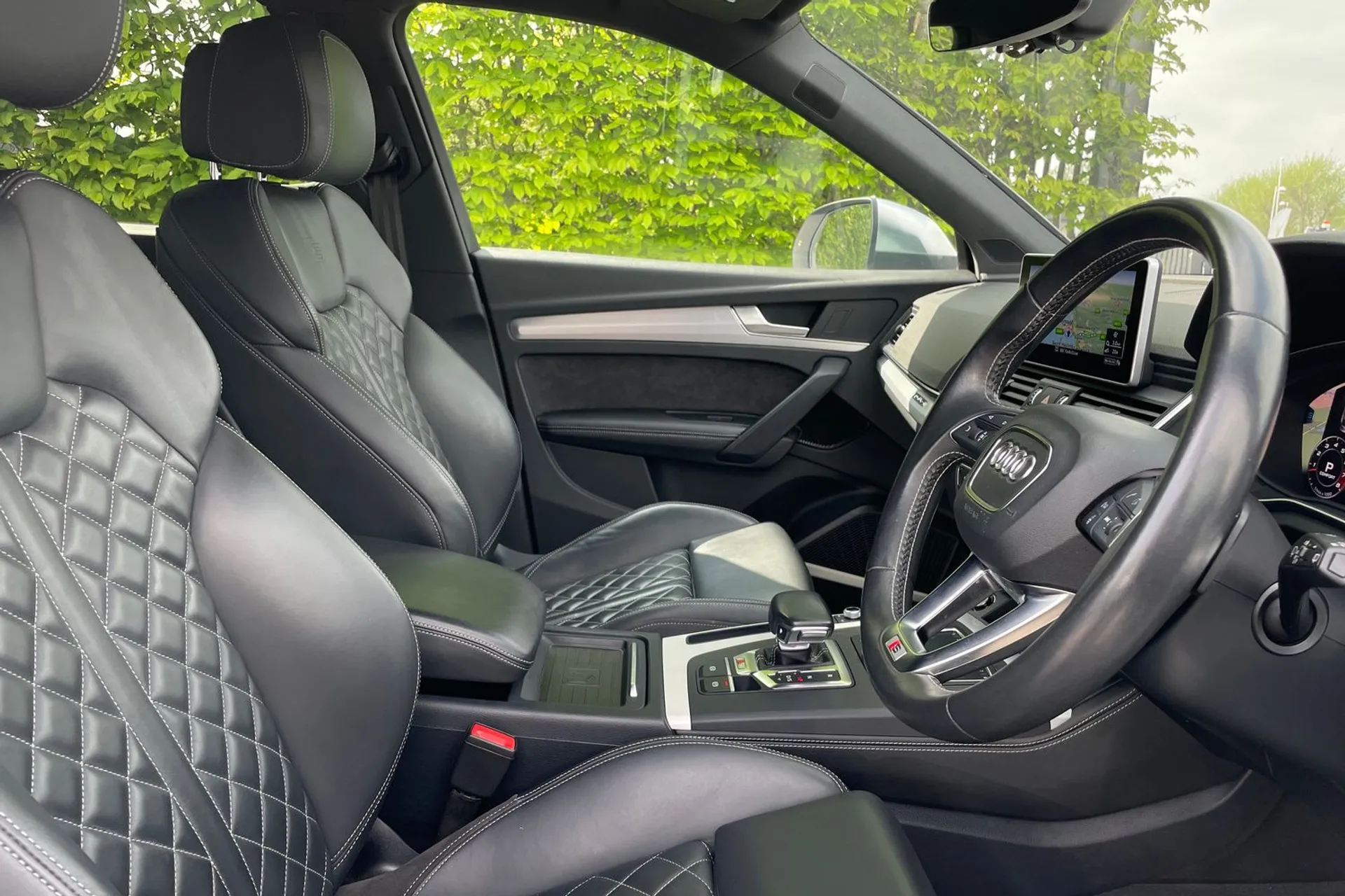 Audi Q5 thumbnail image number 24