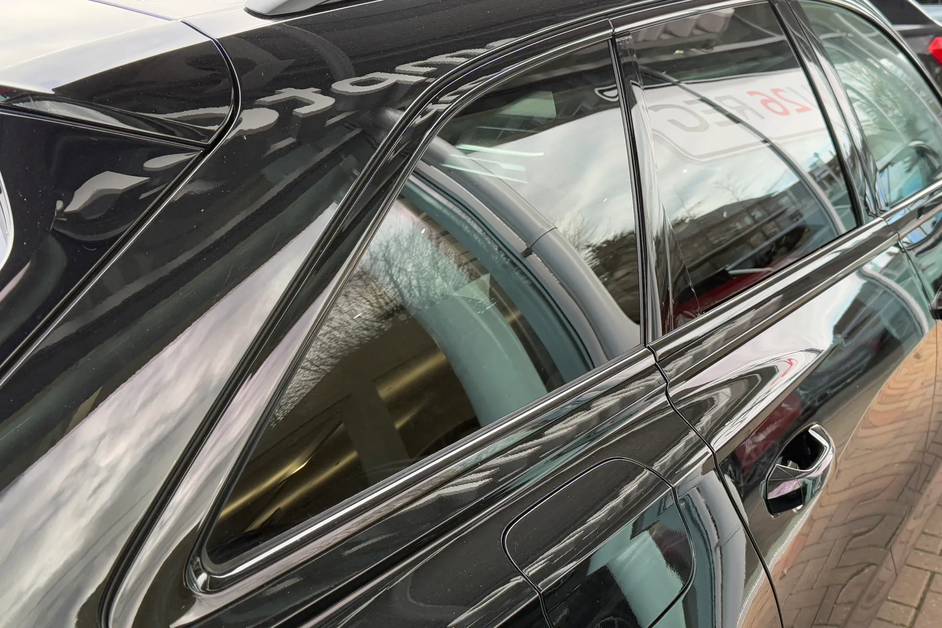 Audi A6 thumbnail image number 43