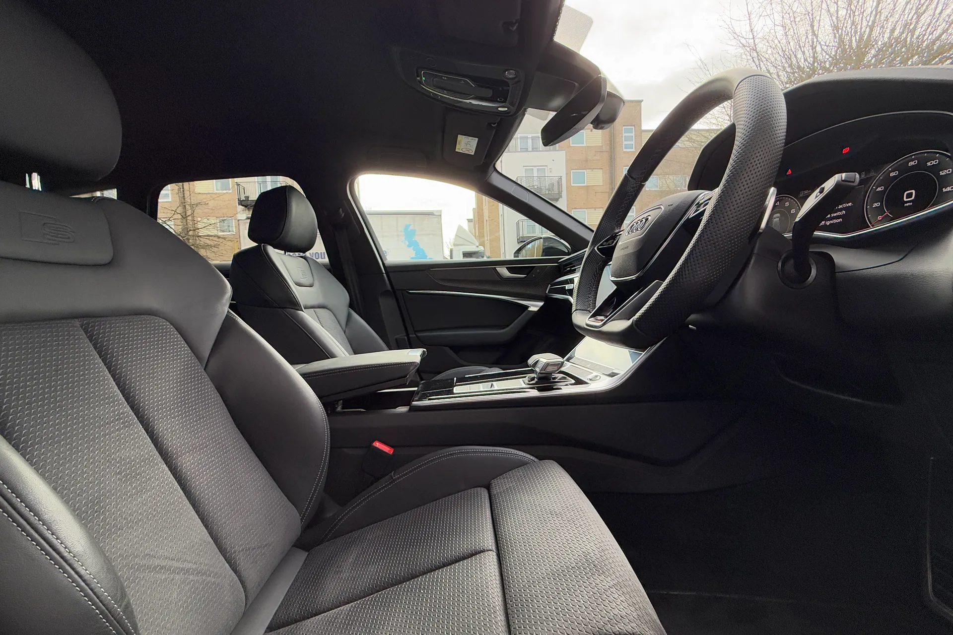 Audi A6 thumbnail image number 40