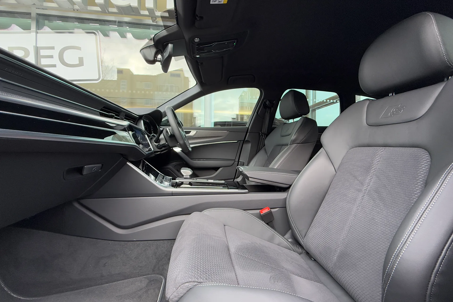 Audi A6 thumbnail image number 57