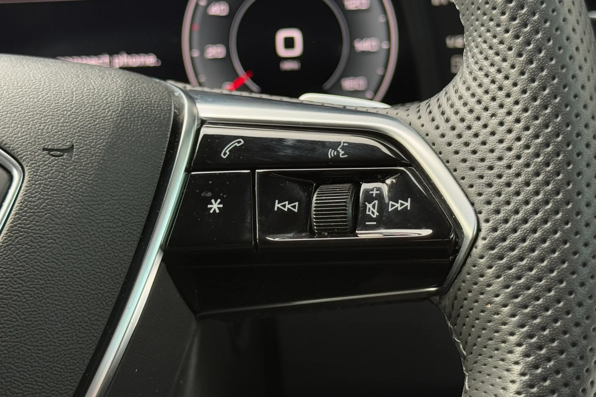 Audi A6 thumbnail image number 18