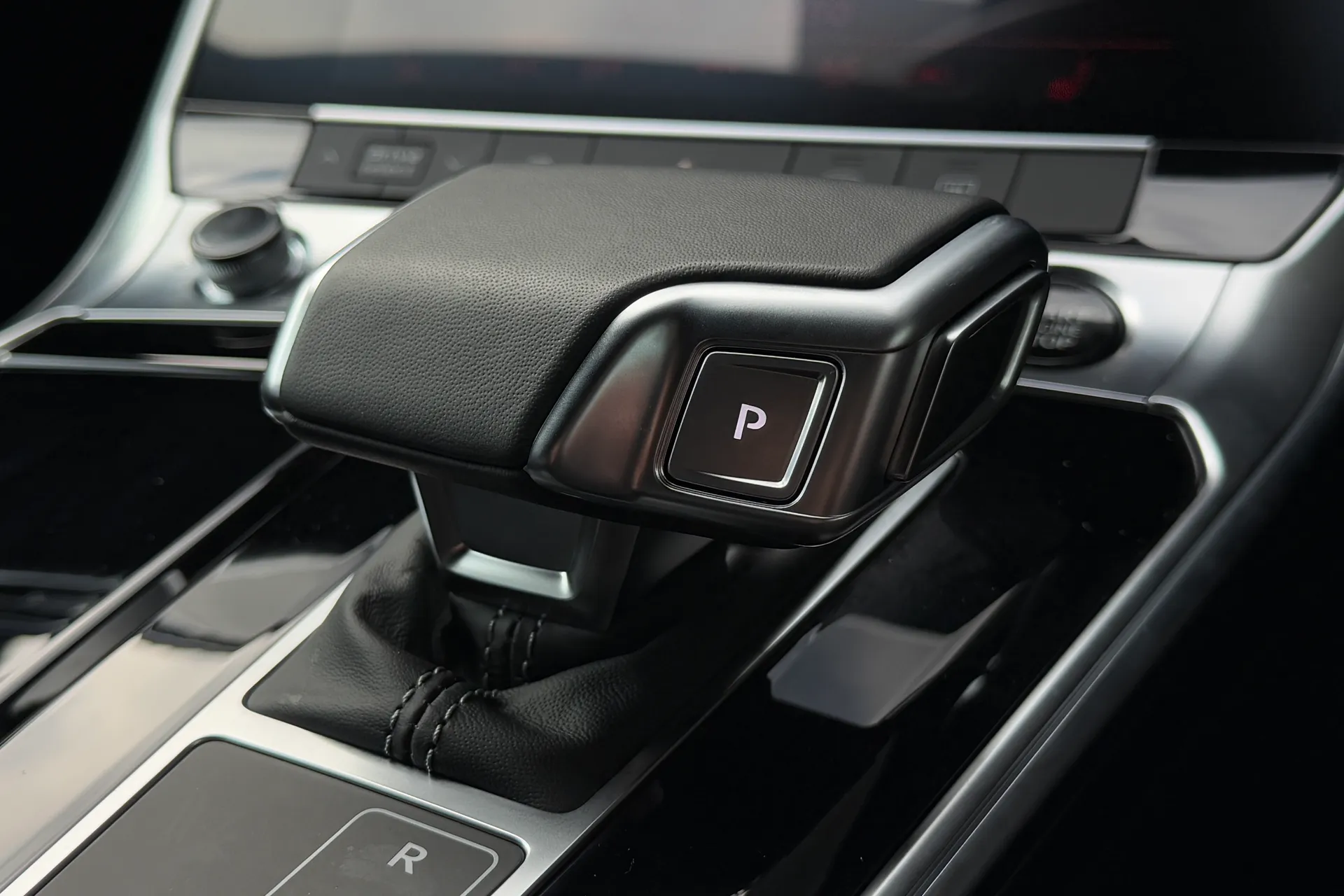 Audi A6 thumbnail image number 30