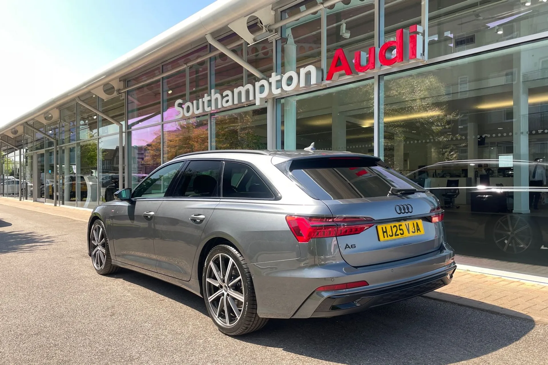 Audi A6 thumbnail image number 7