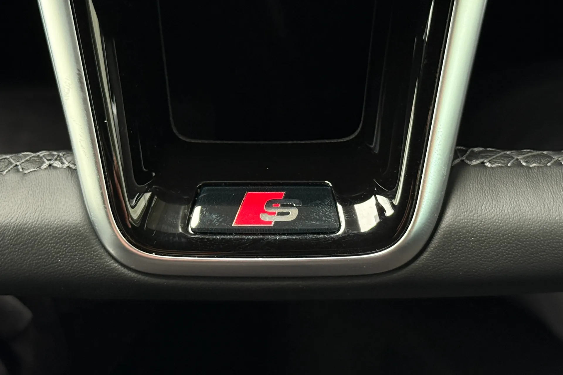 Audi A6 thumbnail image number 18