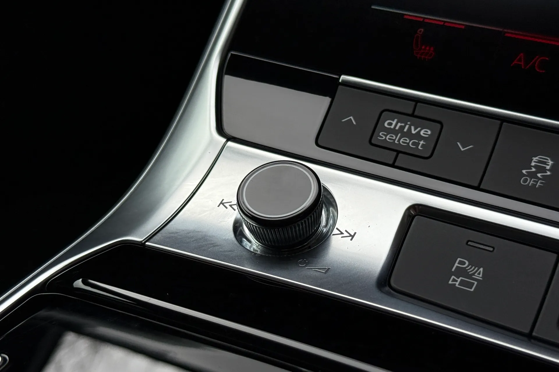 Audi A6 thumbnail image number 31