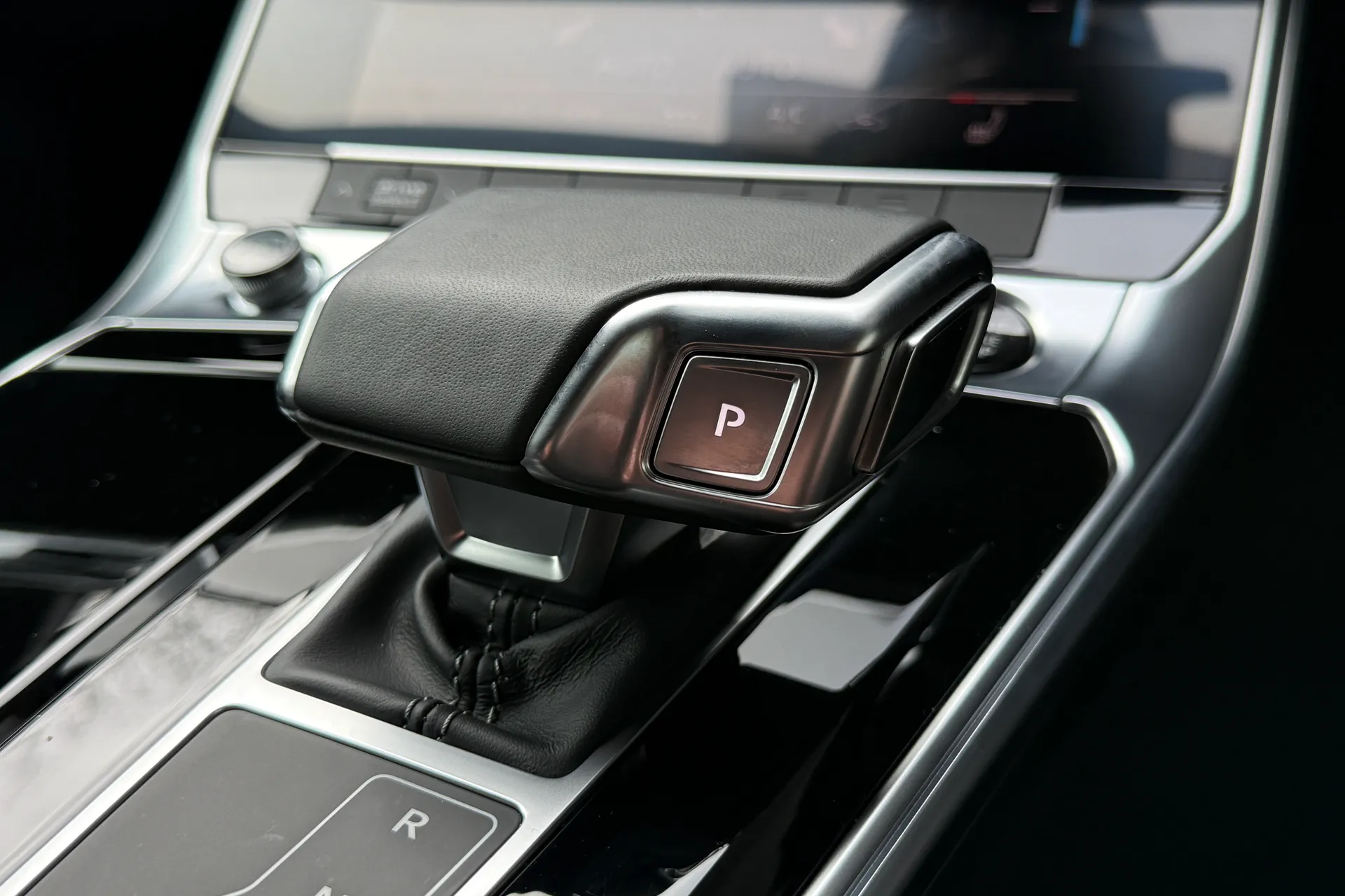 Audi A6 thumbnail image number 34