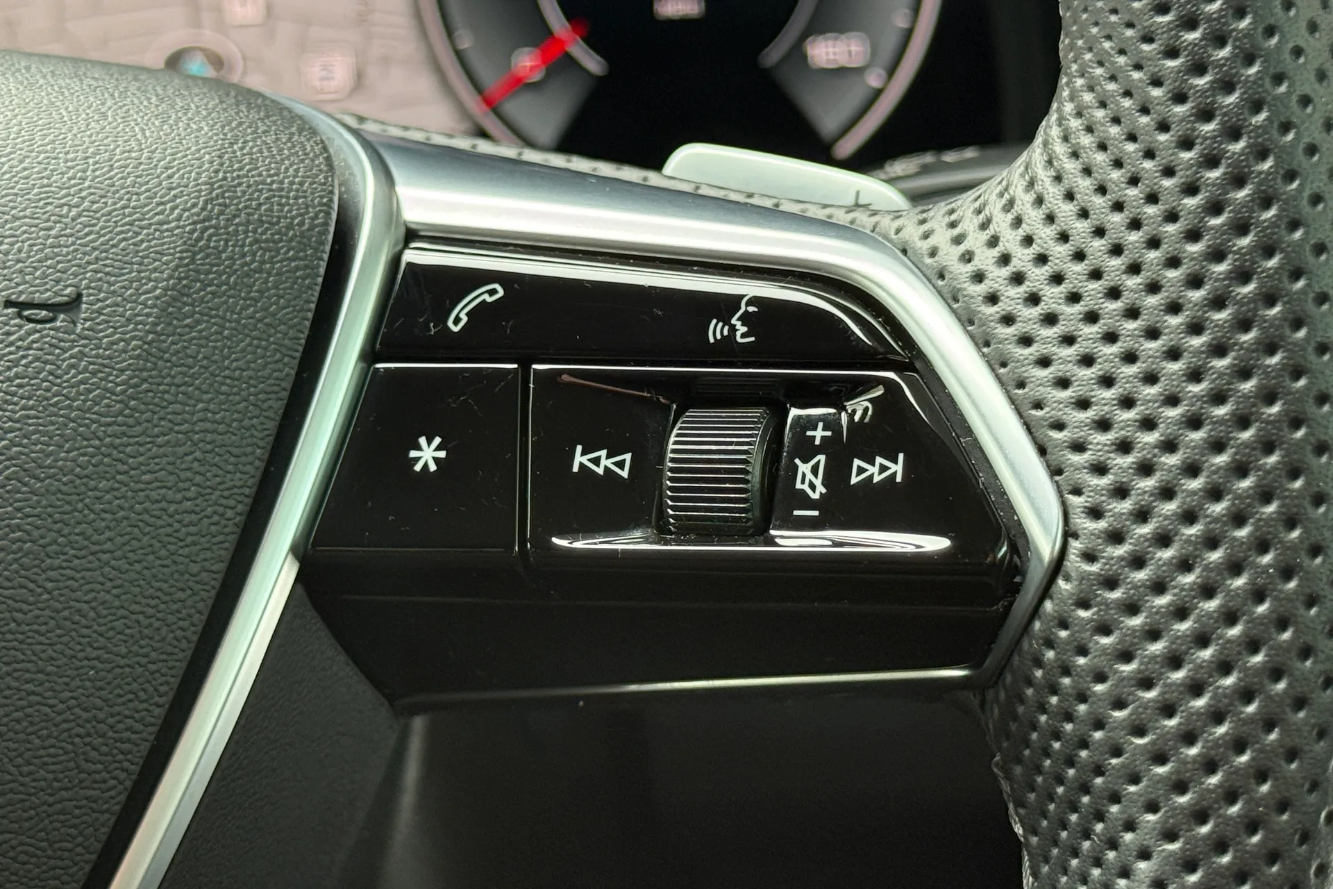 Audi A6 thumbnail image number 16