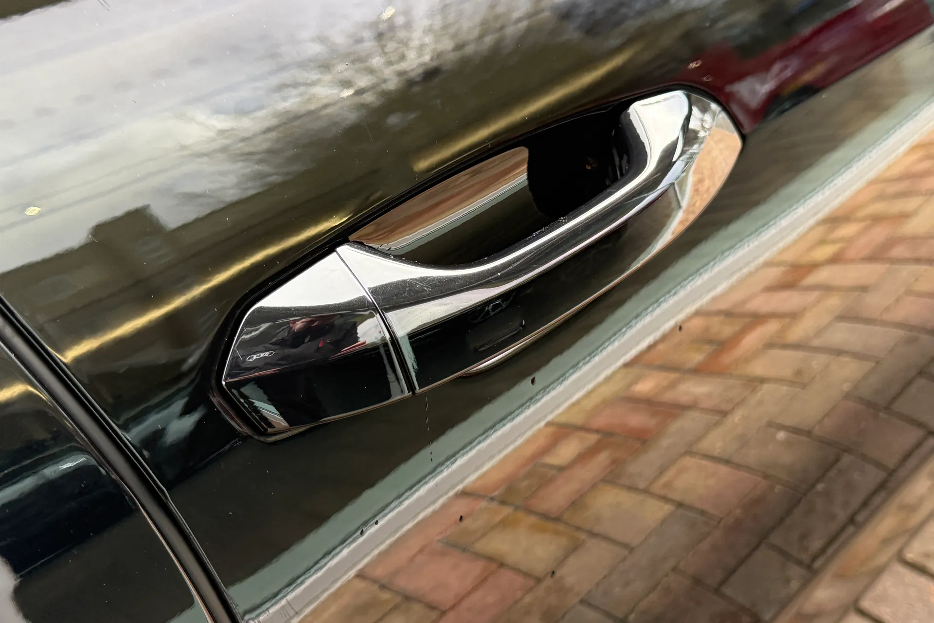 Audi A6 thumbnail image number 47