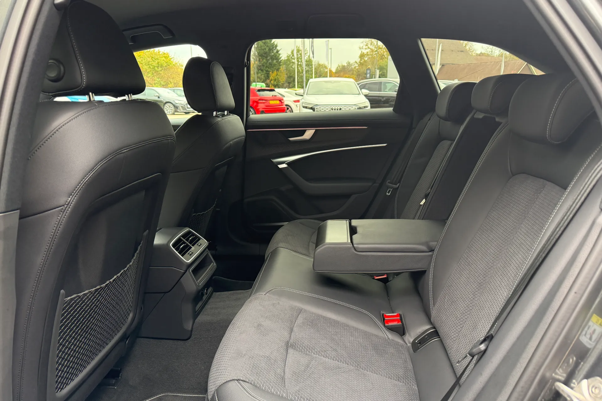 Audi A6 thumbnail image number 61