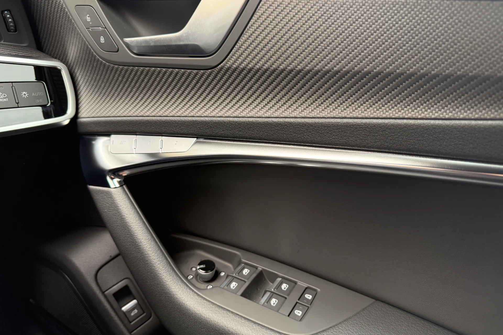 Audi A6 thumbnail image number 19