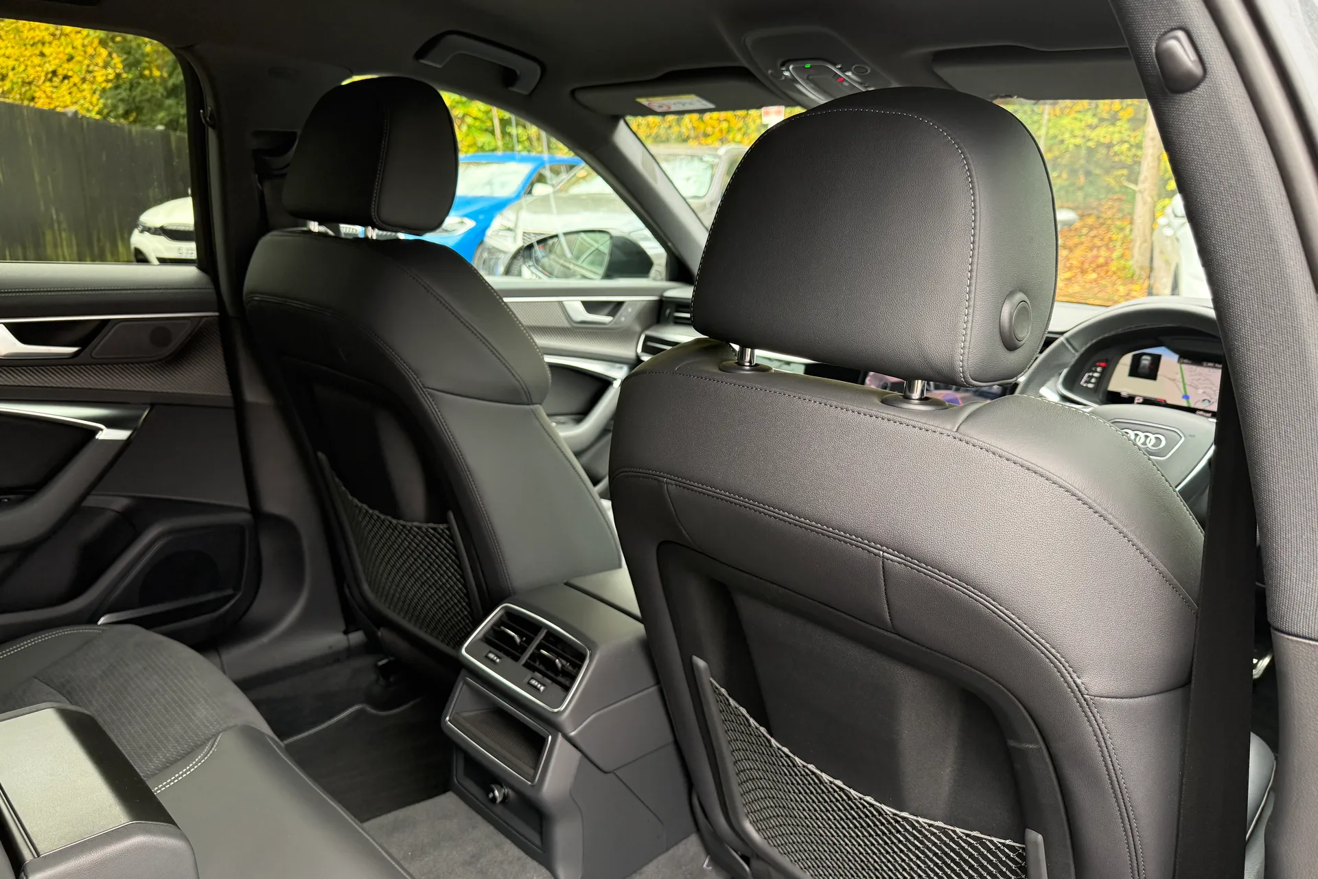 Audi A6 thumbnail image number 40