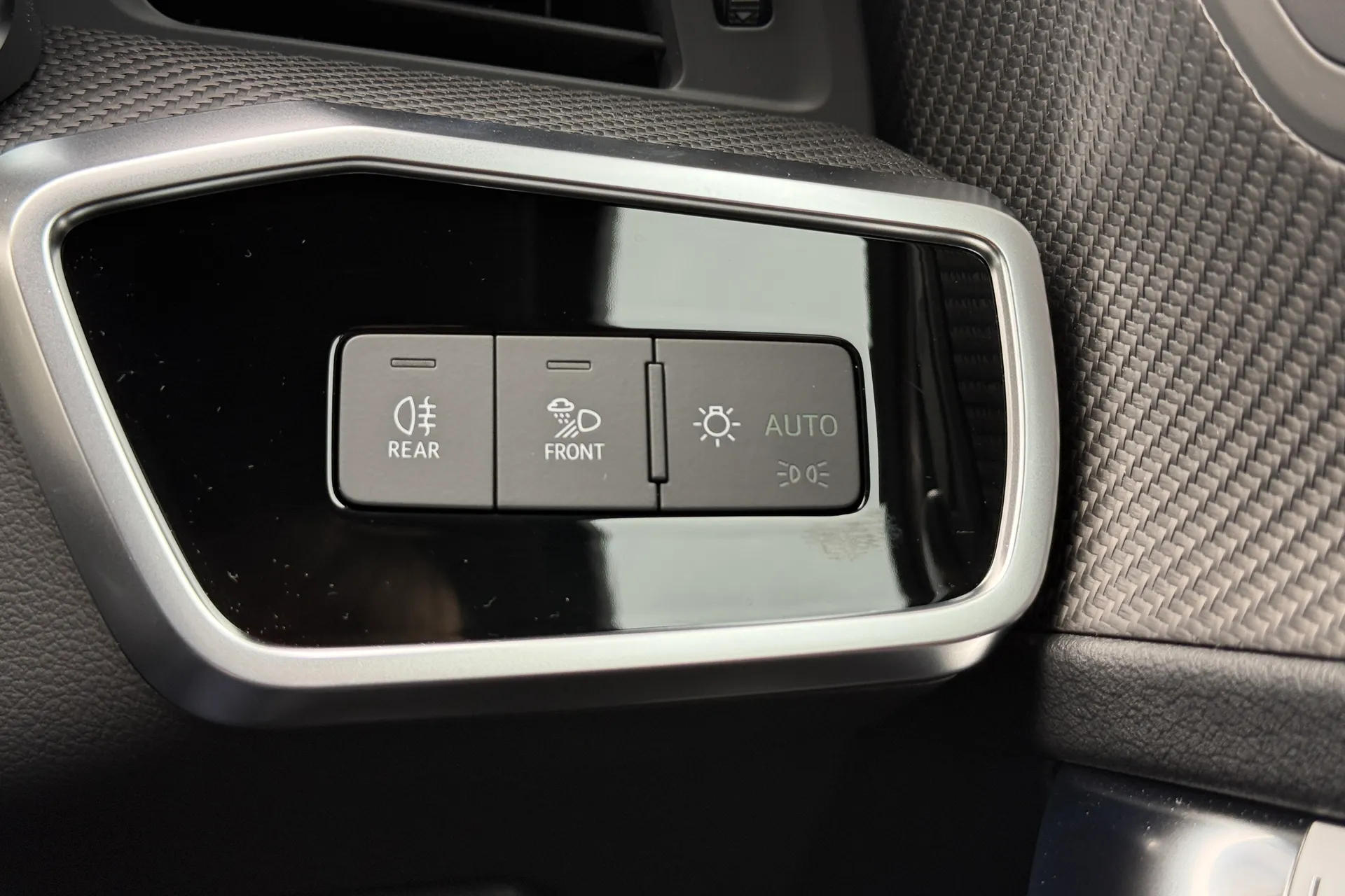 Audi A6 thumbnail image number 17