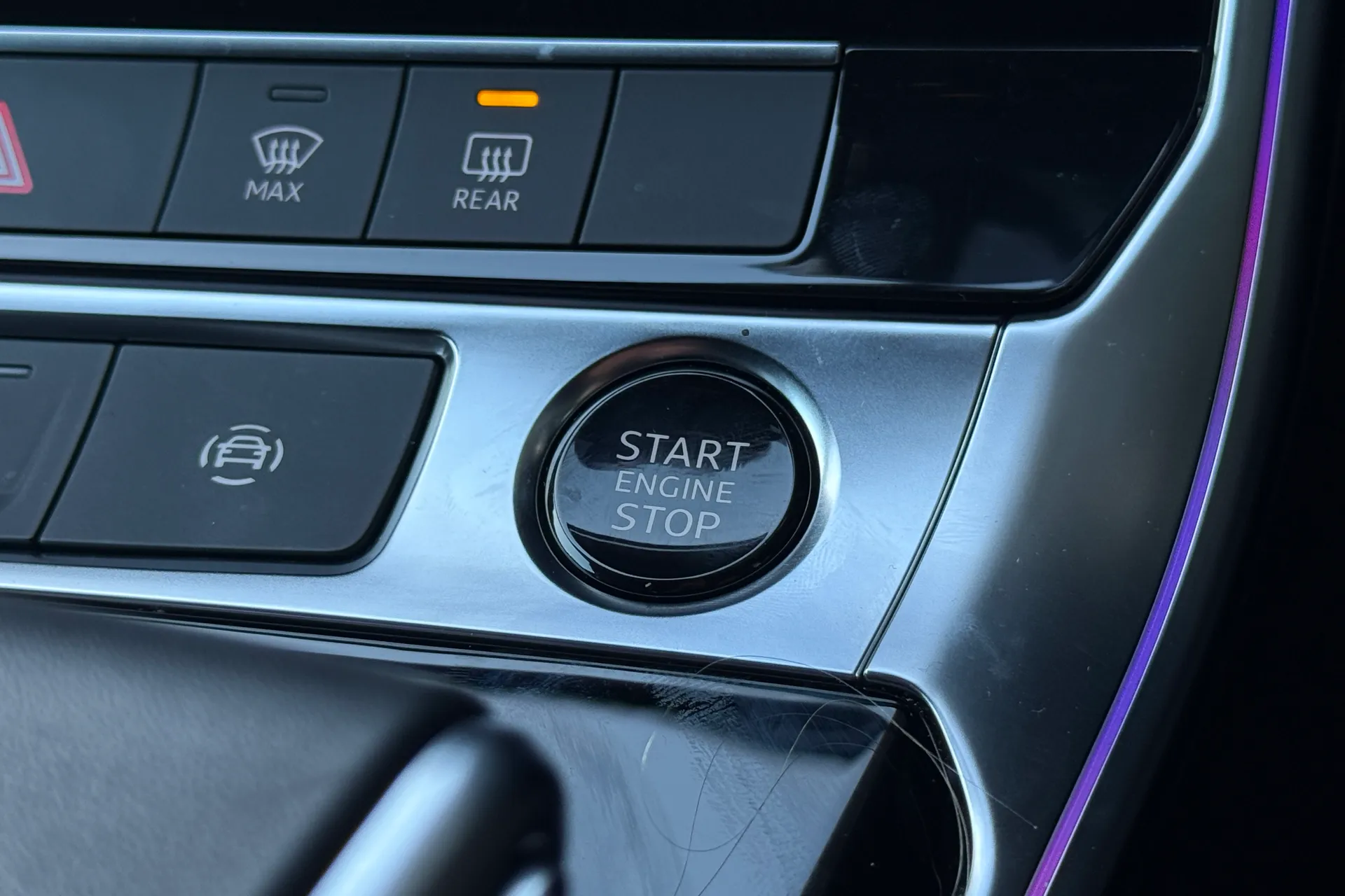 Audi A6 thumbnail image number 18