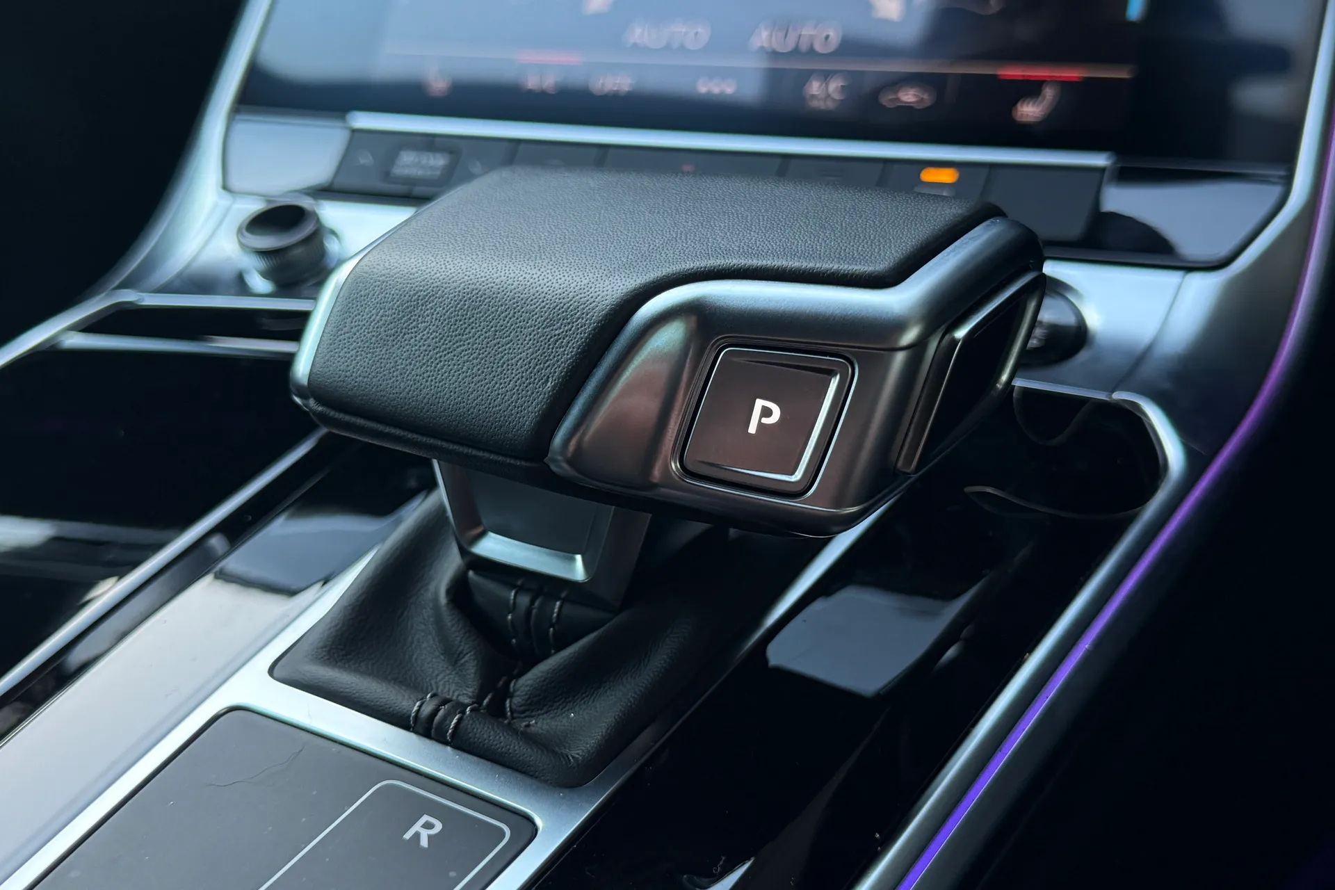 Audi A6 thumbnail image number 11