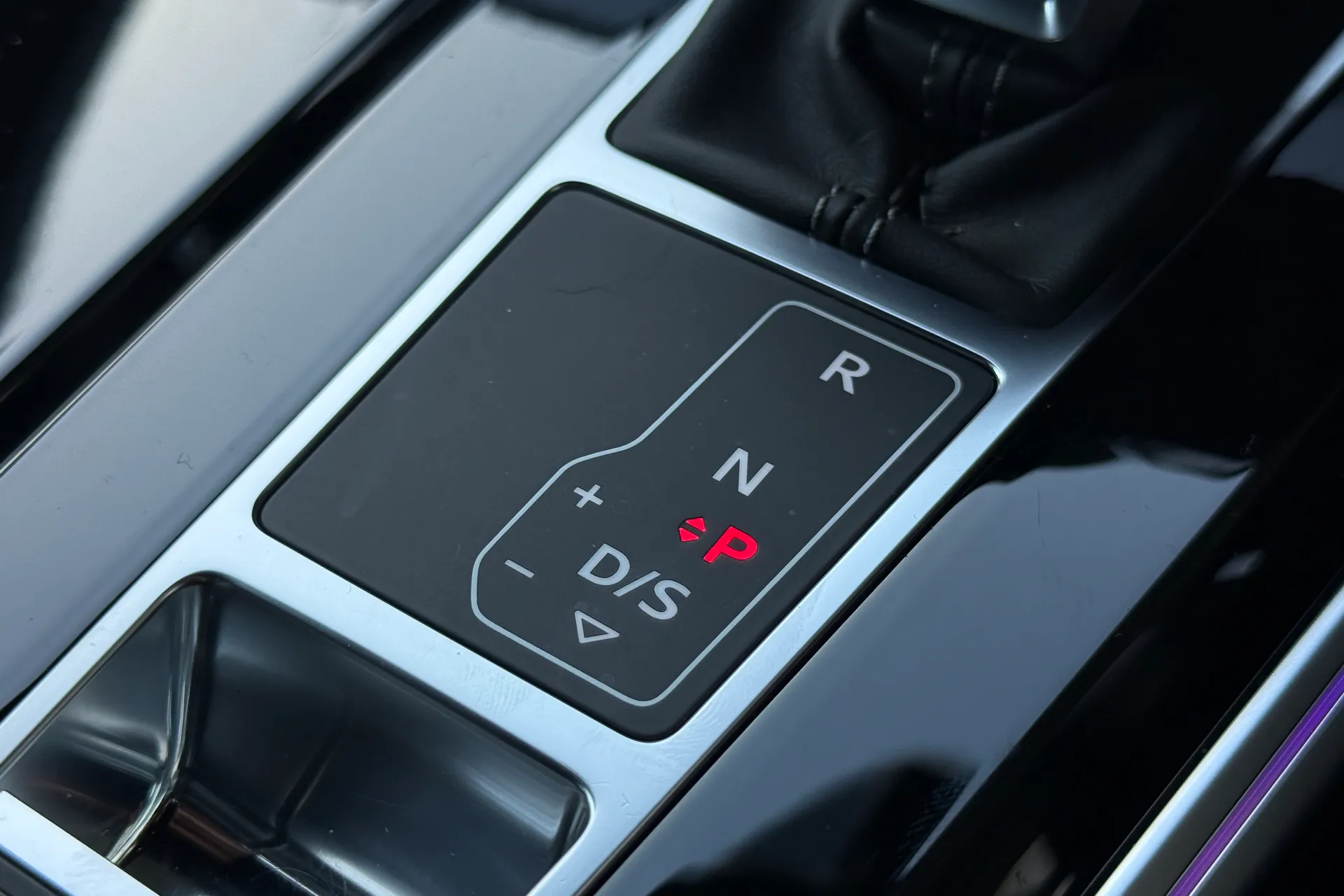 Audi A6 thumbnail image number 12