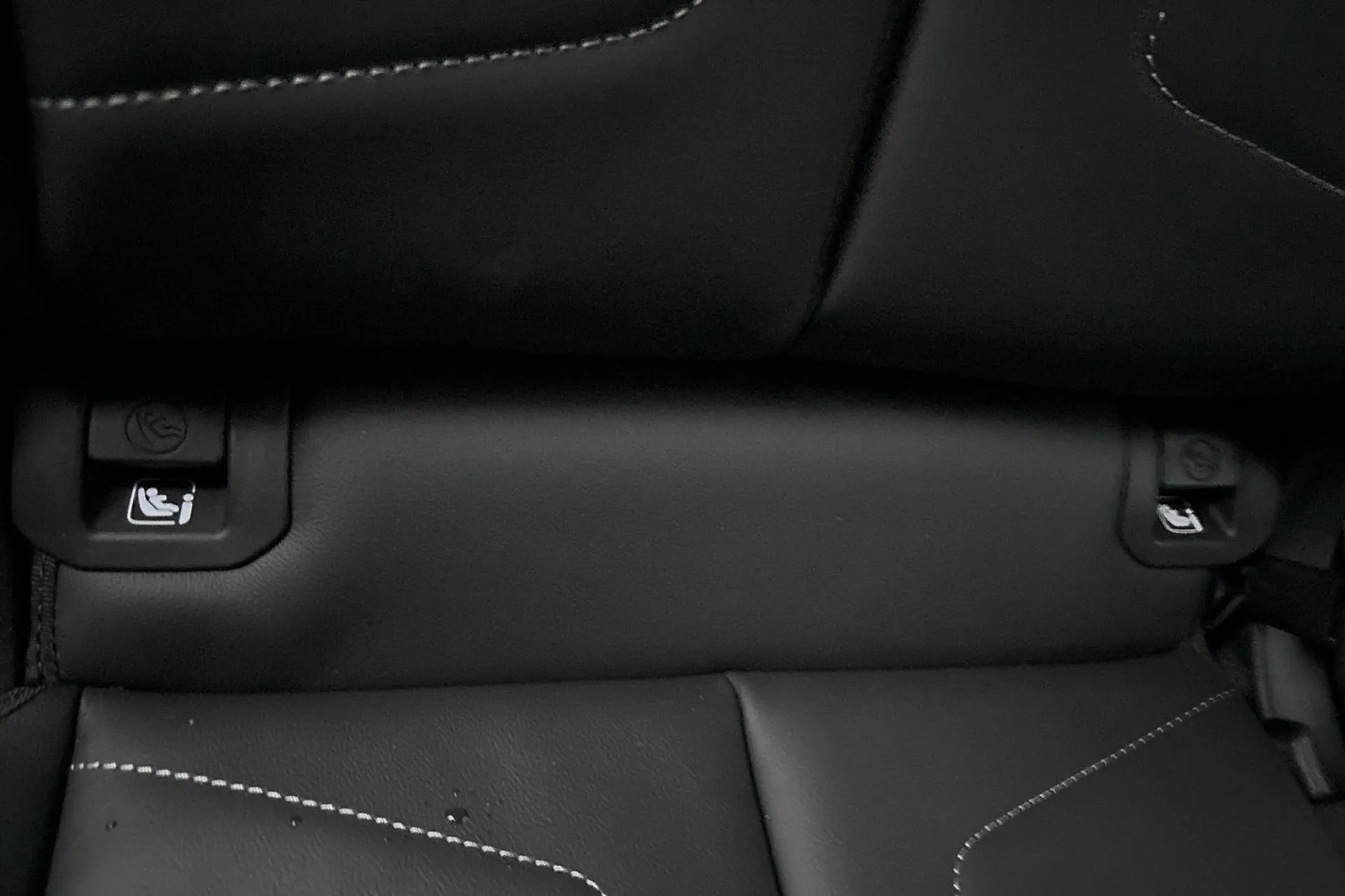 Audi Q3 thumbnail image number 23