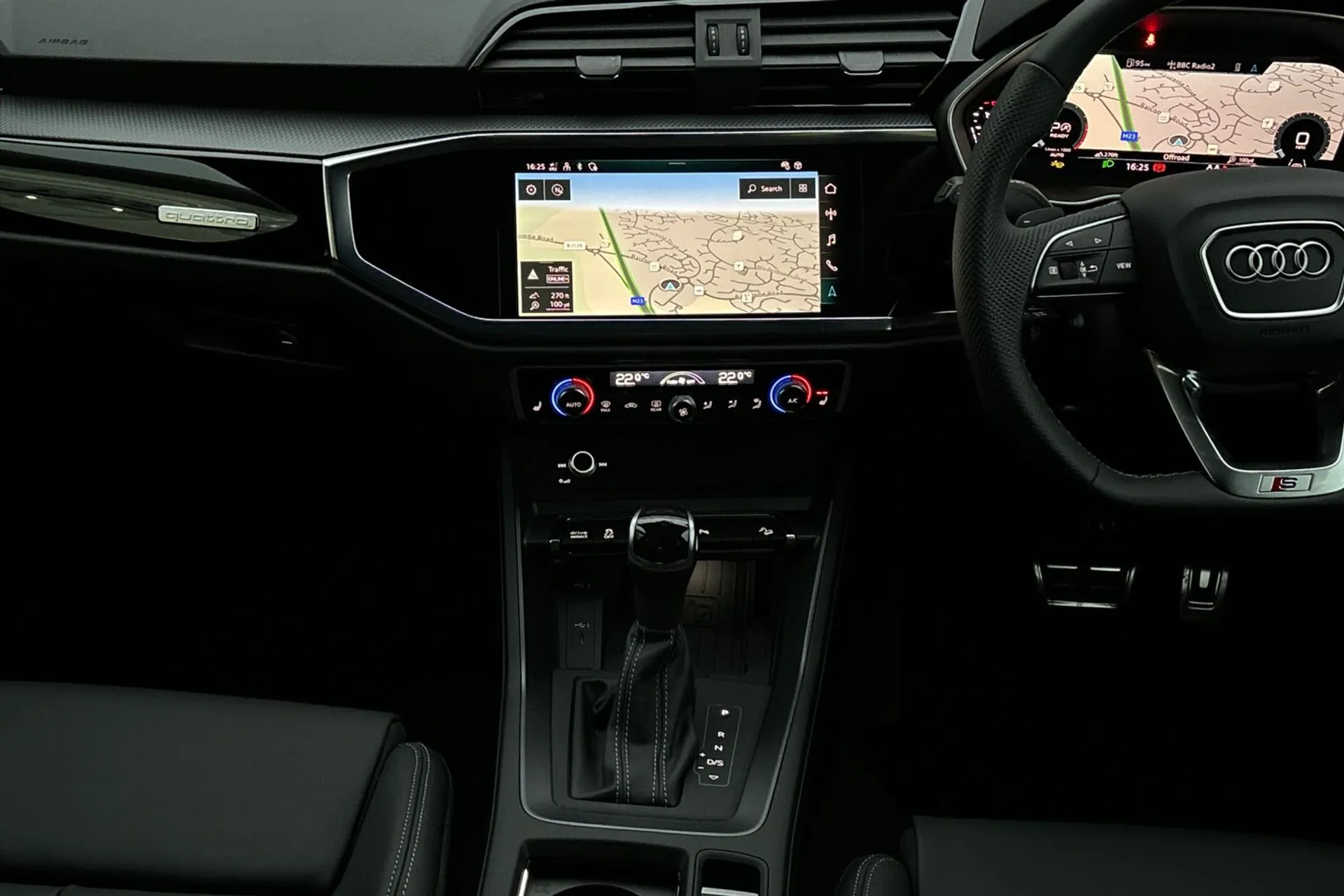 Audi Q3 thumbnail image number 34