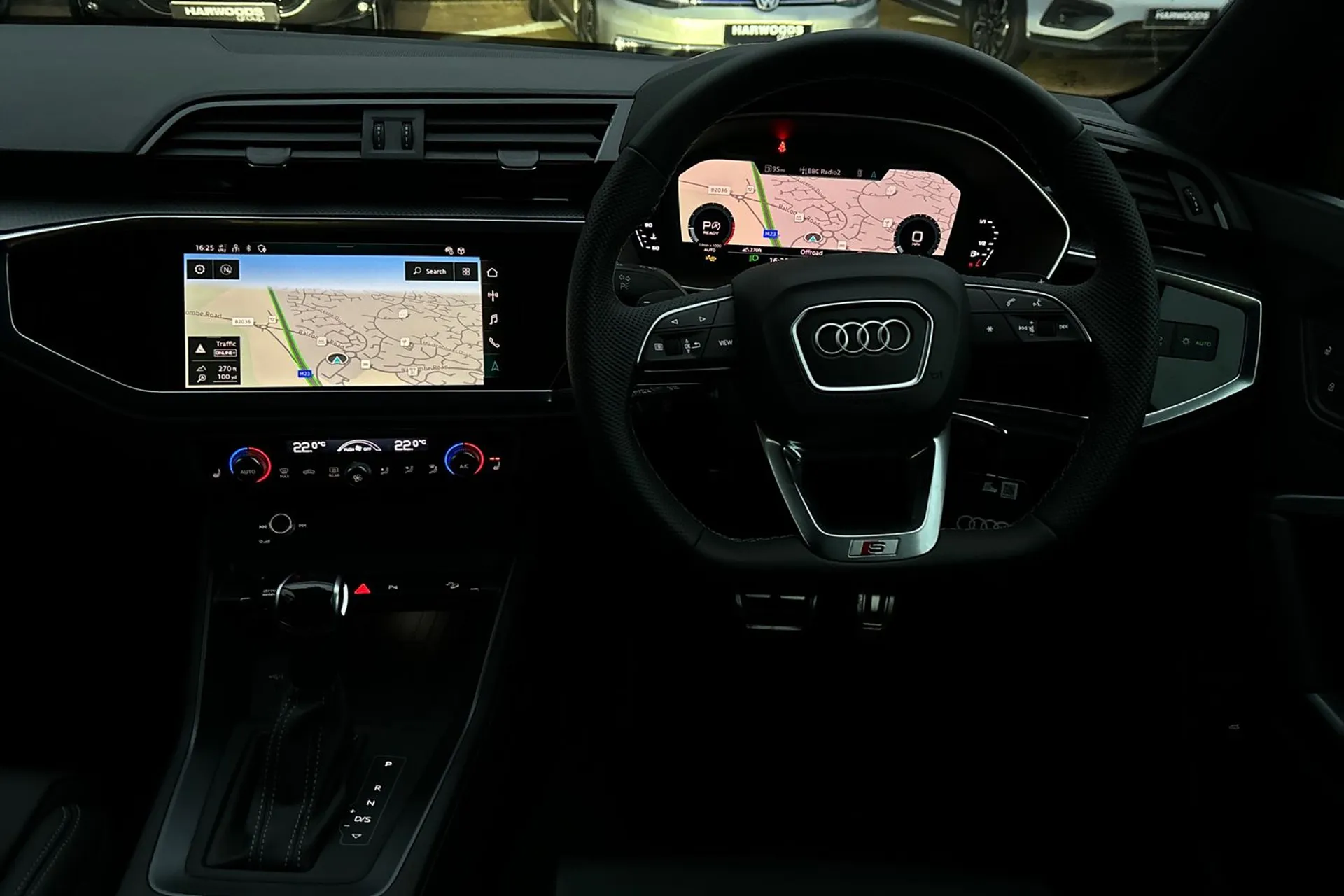 Audi Q3 thumbnail image number 33