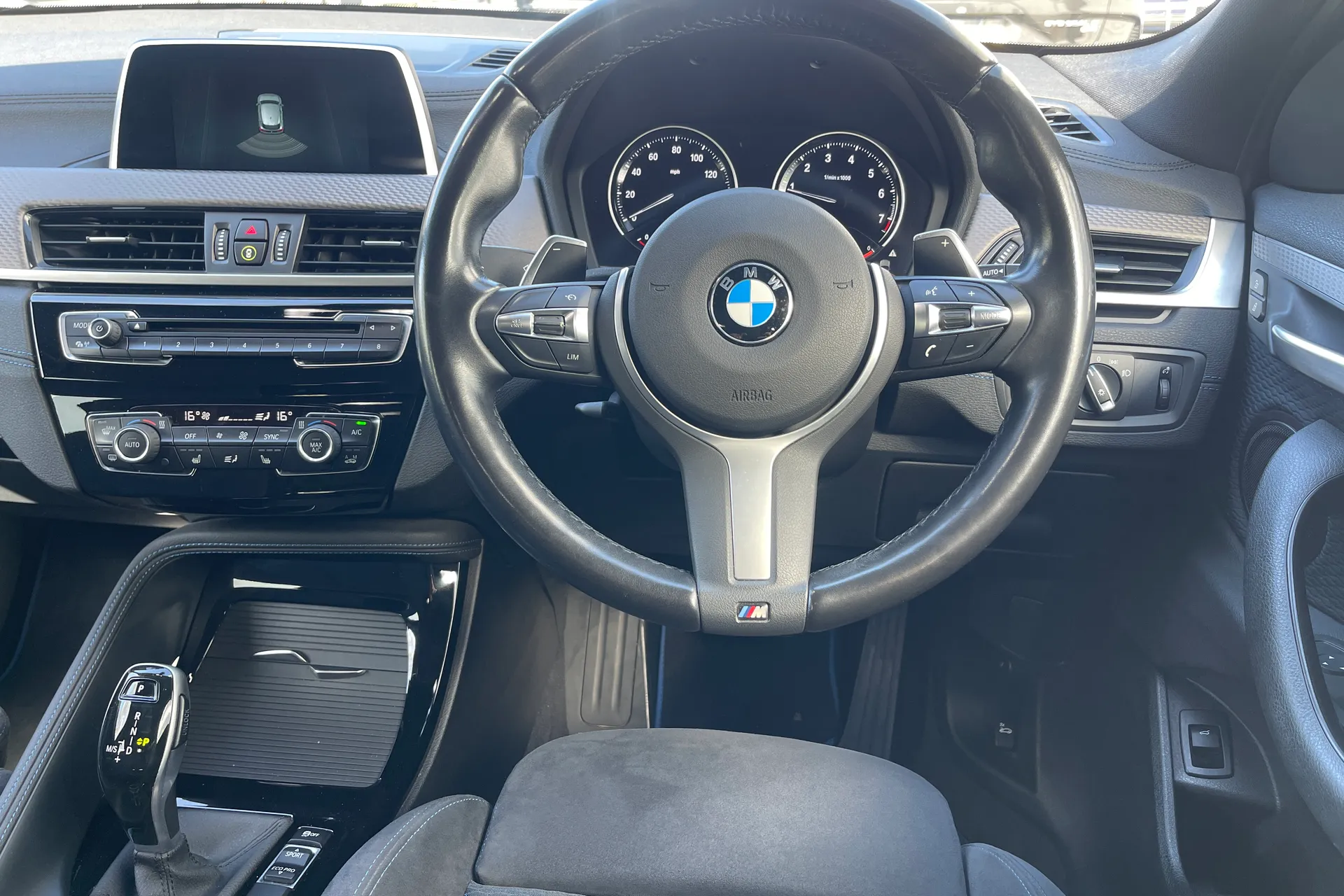 BMW X2 thumbnail image number 28