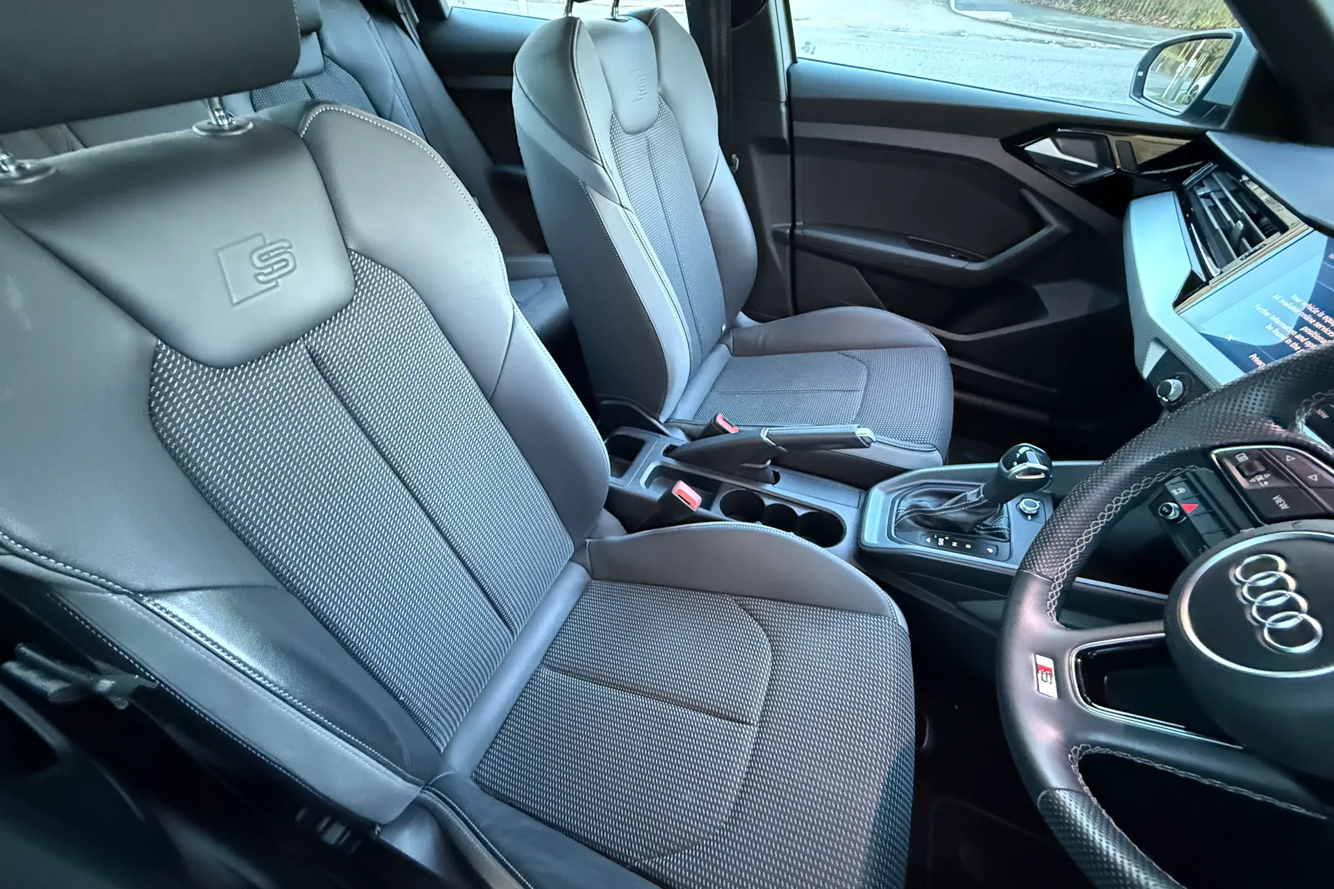 Audi A1 thumbnail image number 32