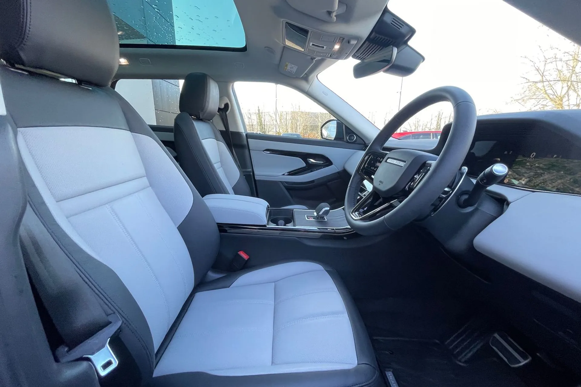 LAND ROVER RANGE ROVER EVOQUE thumbnail image number 9