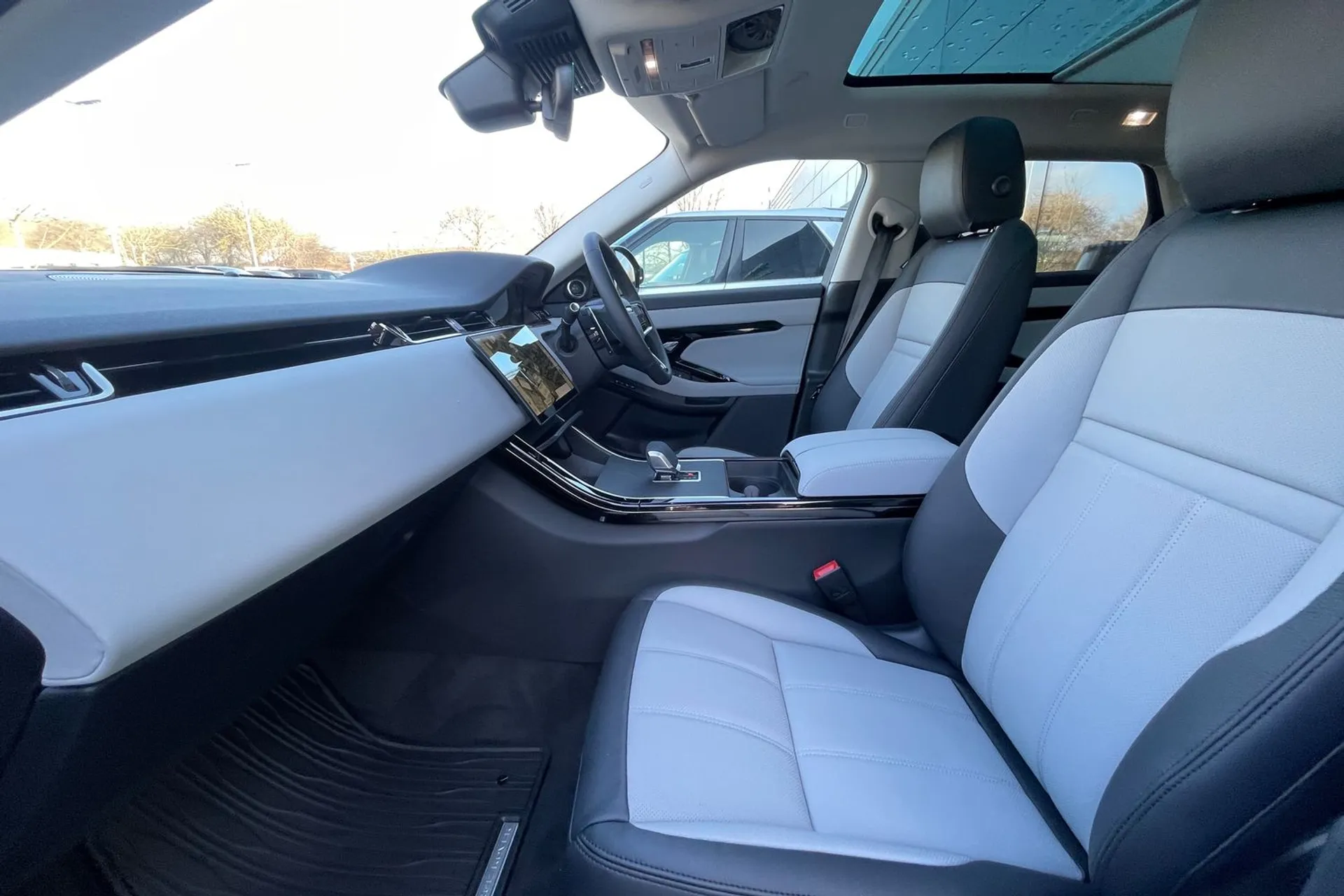 LAND ROVER RANGE ROVER EVOQUE thumbnail image number 10