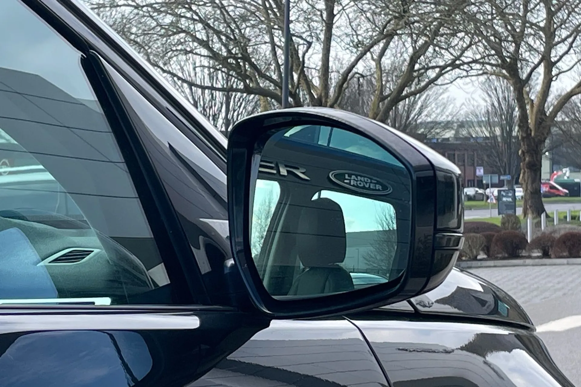 LAND ROVER DISCOVERY SPORT thumbnail image number 10