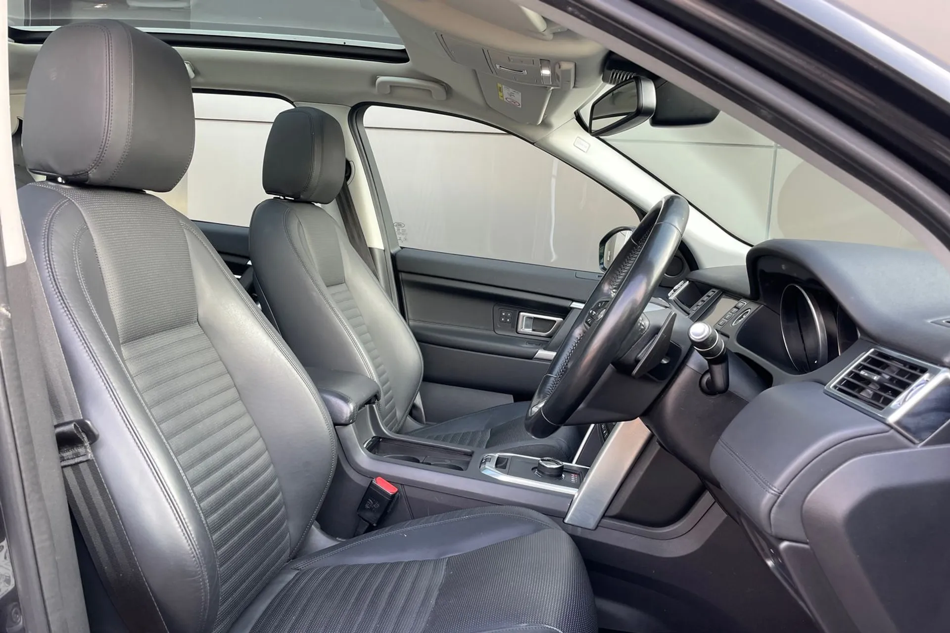 LAND ROVER DISCOVERY SPORT thumbnail image number 35