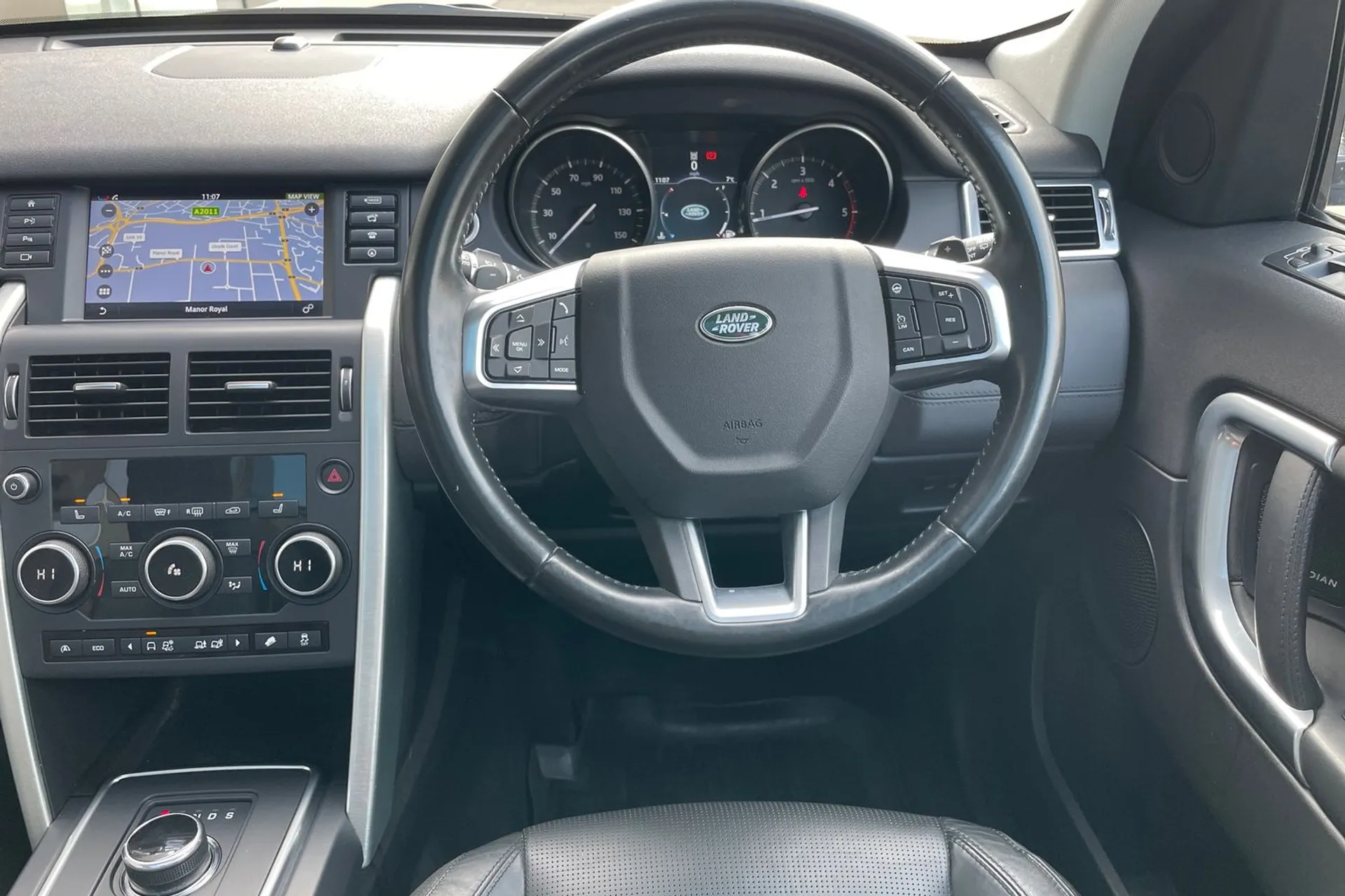 LAND ROVER DISCOVERY SPORT thumbnail image number 24