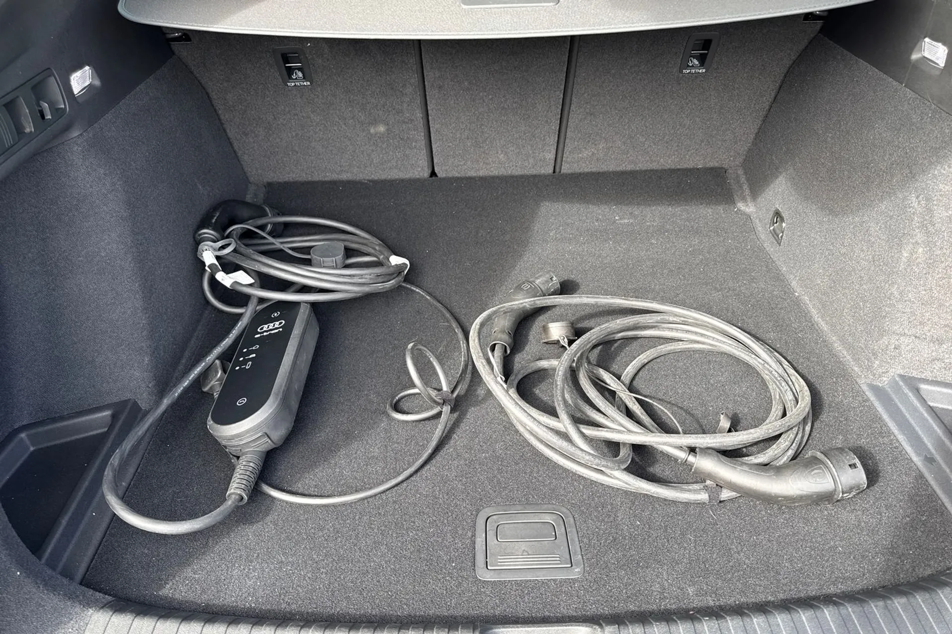 Audi Q6 thumbnail image number 54