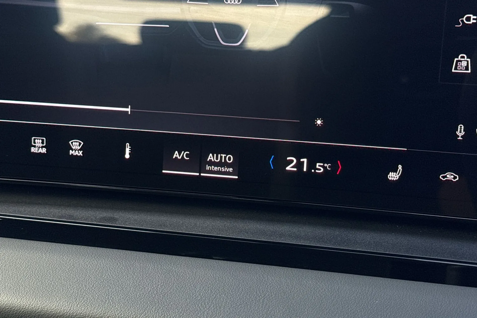 Audi Q6 thumbnail image number 44