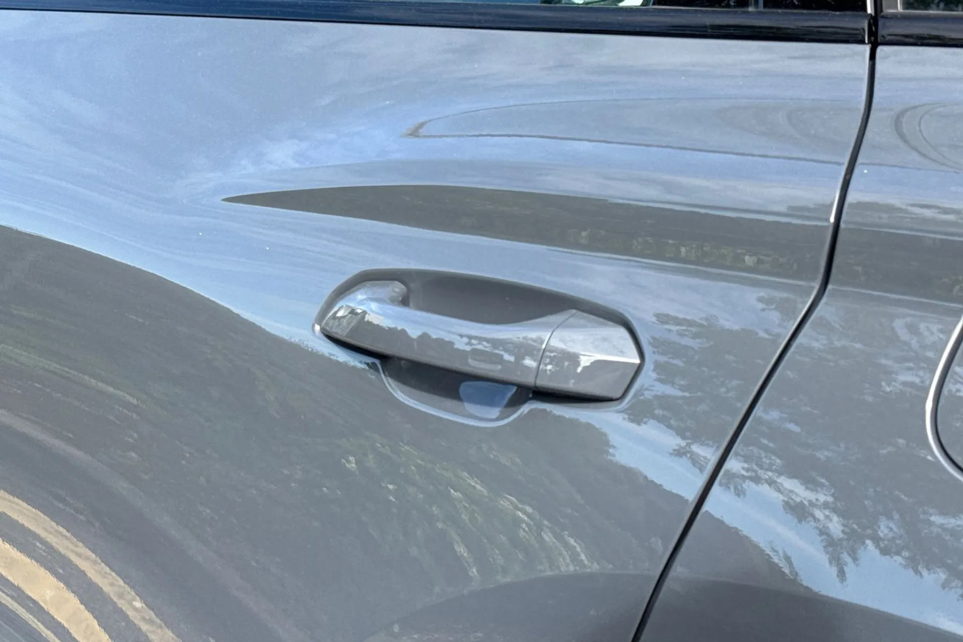 Audi Q6 thumbnail image number 15