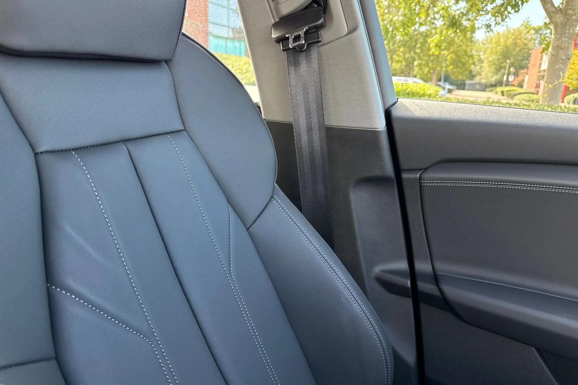 Audi Q6 thumbnail image number 50