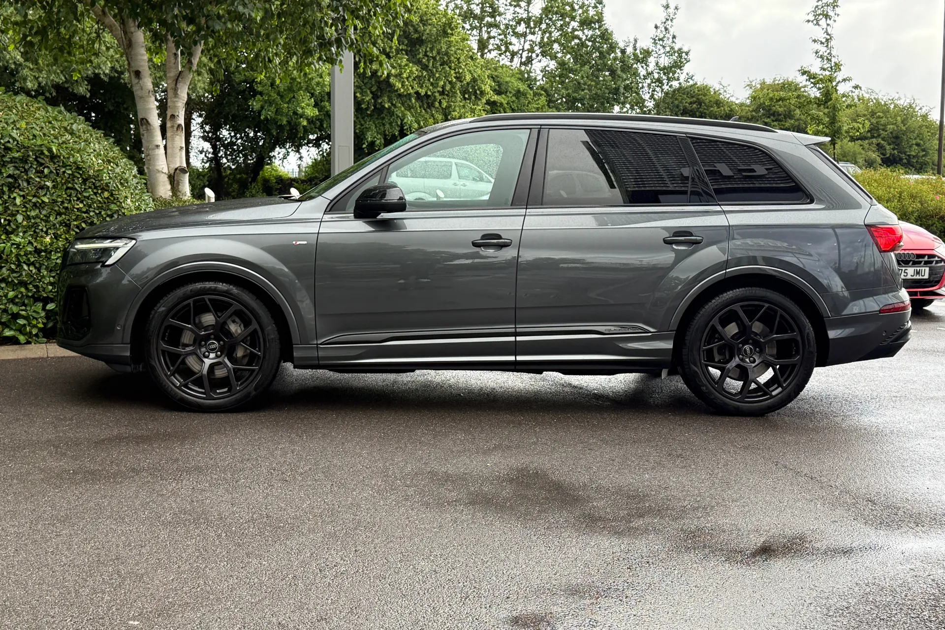 Audi Q7 thumbnail image number 32