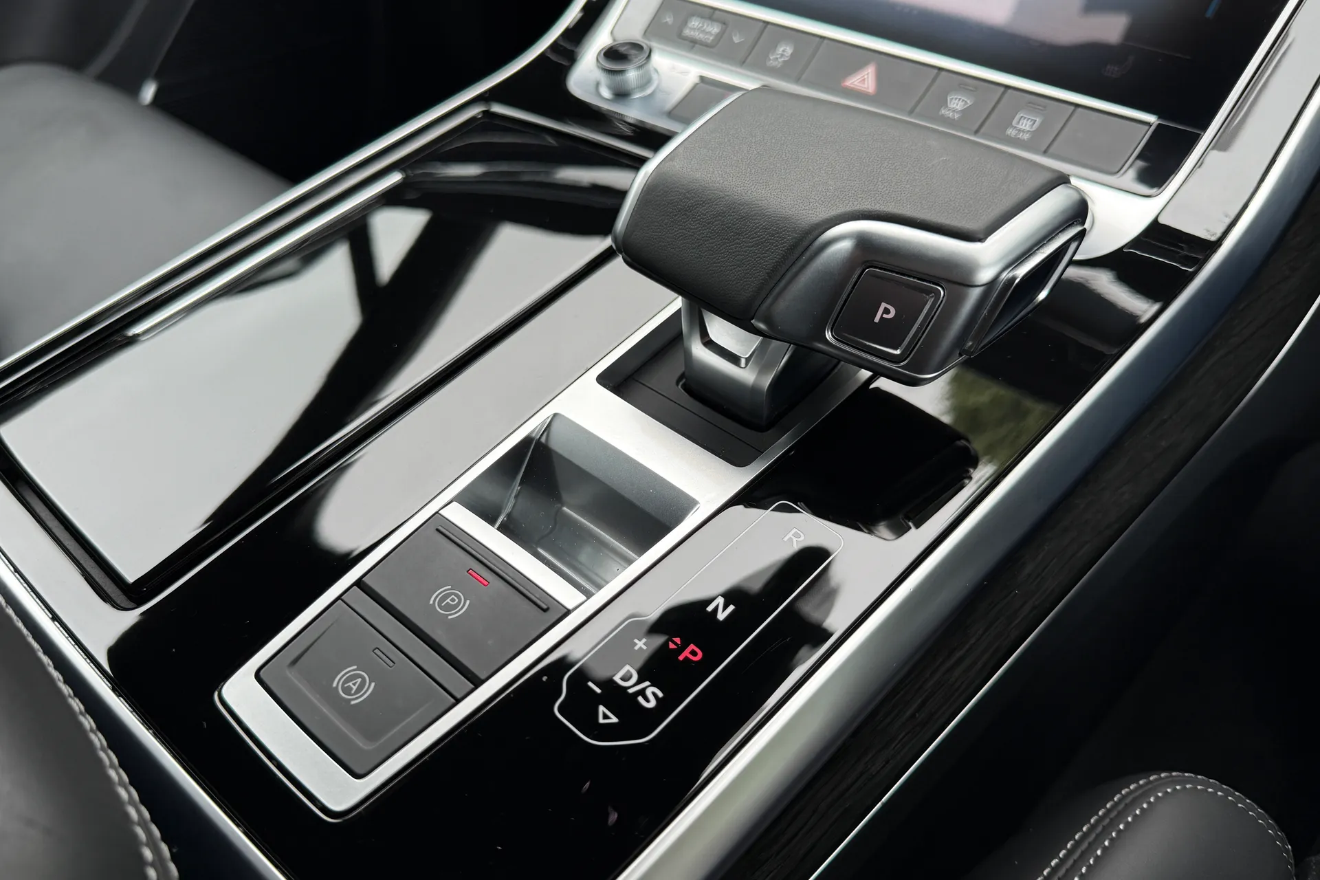 Audi Q7 thumbnail image number 23