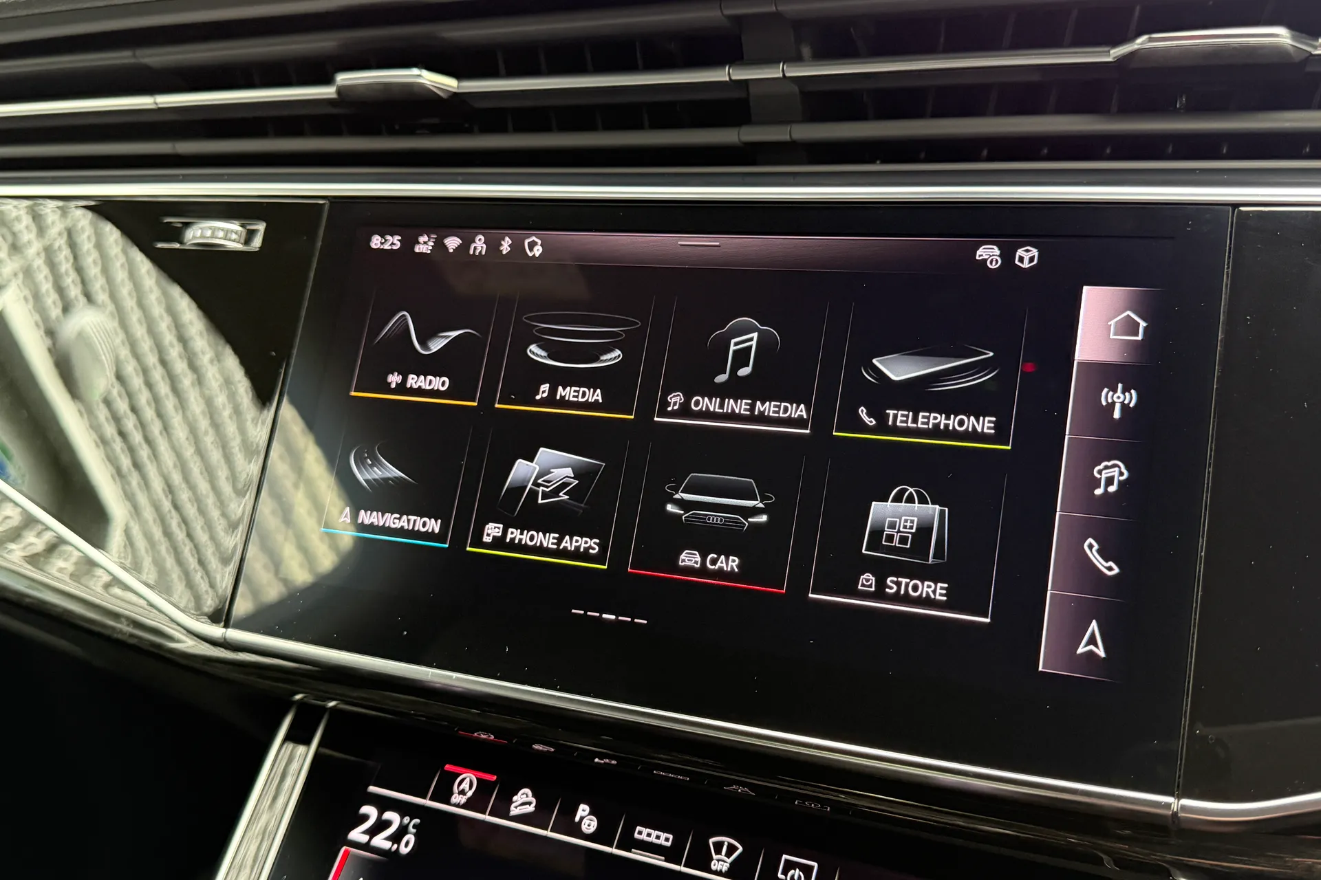 Audi Q7 thumbnail image number 20
