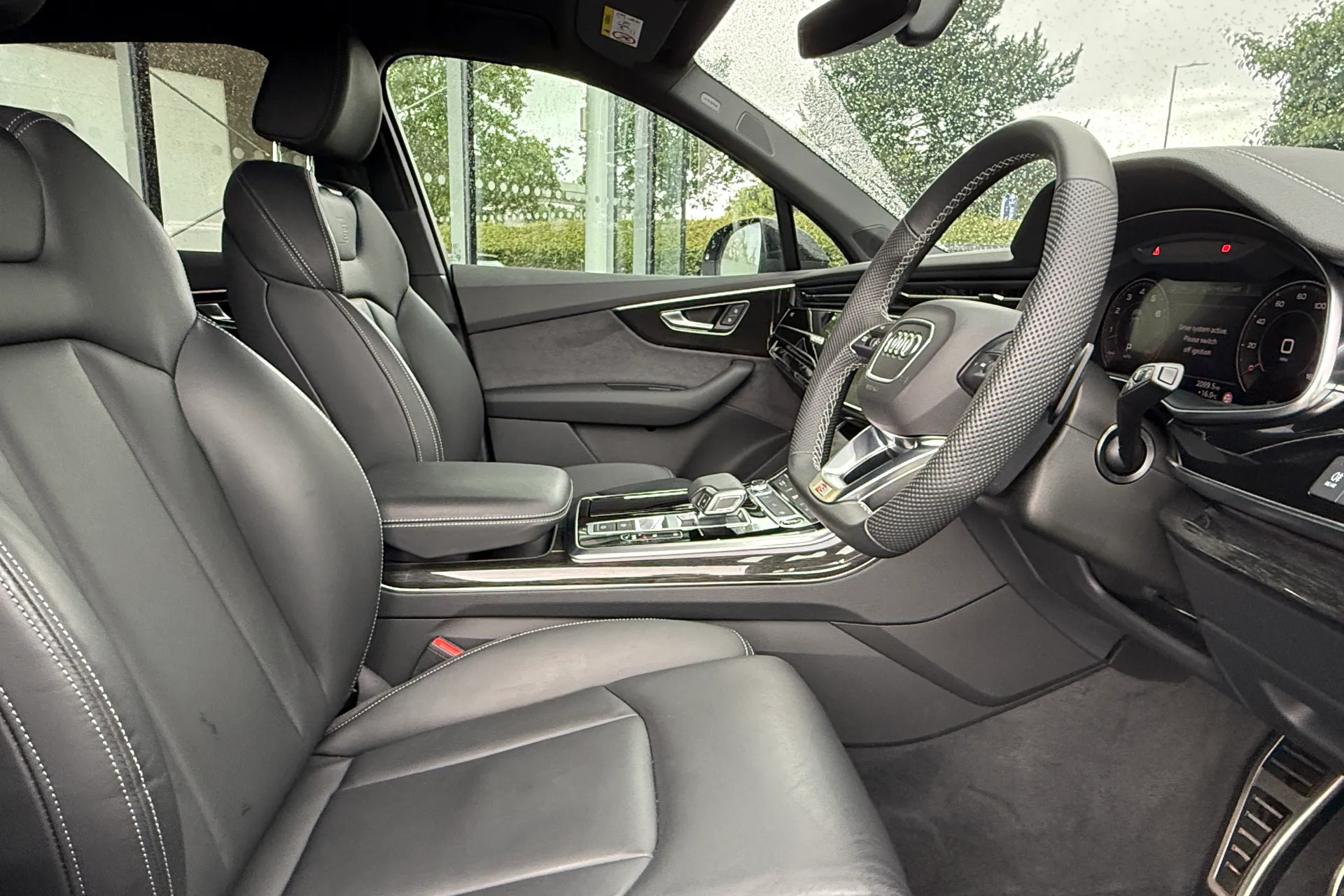 Audi Q7 thumbnail image number 45