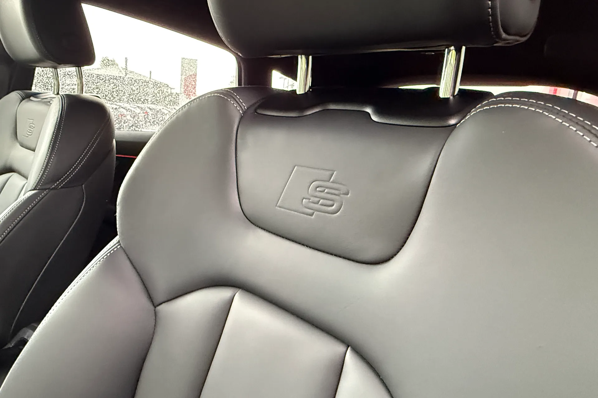 Audi Q7 thumbnail image number 38