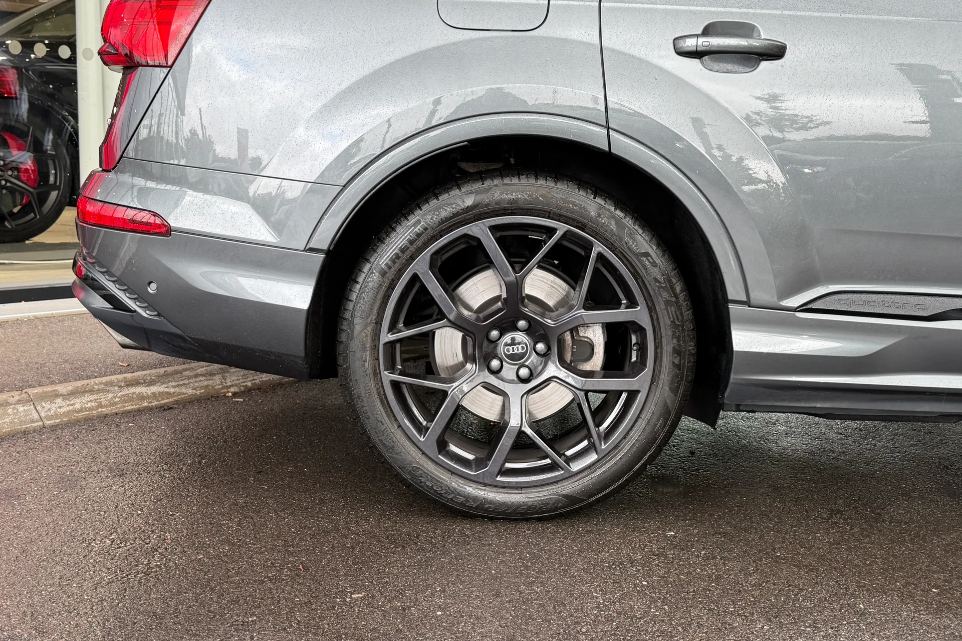 Audi Q7 thumbnail image number 25