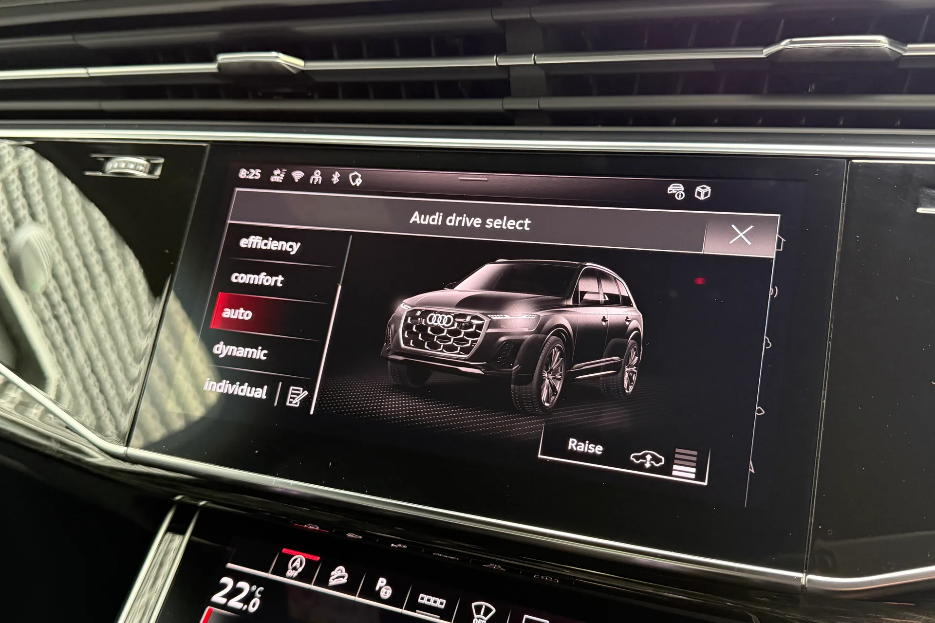 Audi Q7 thumbnail image number 26